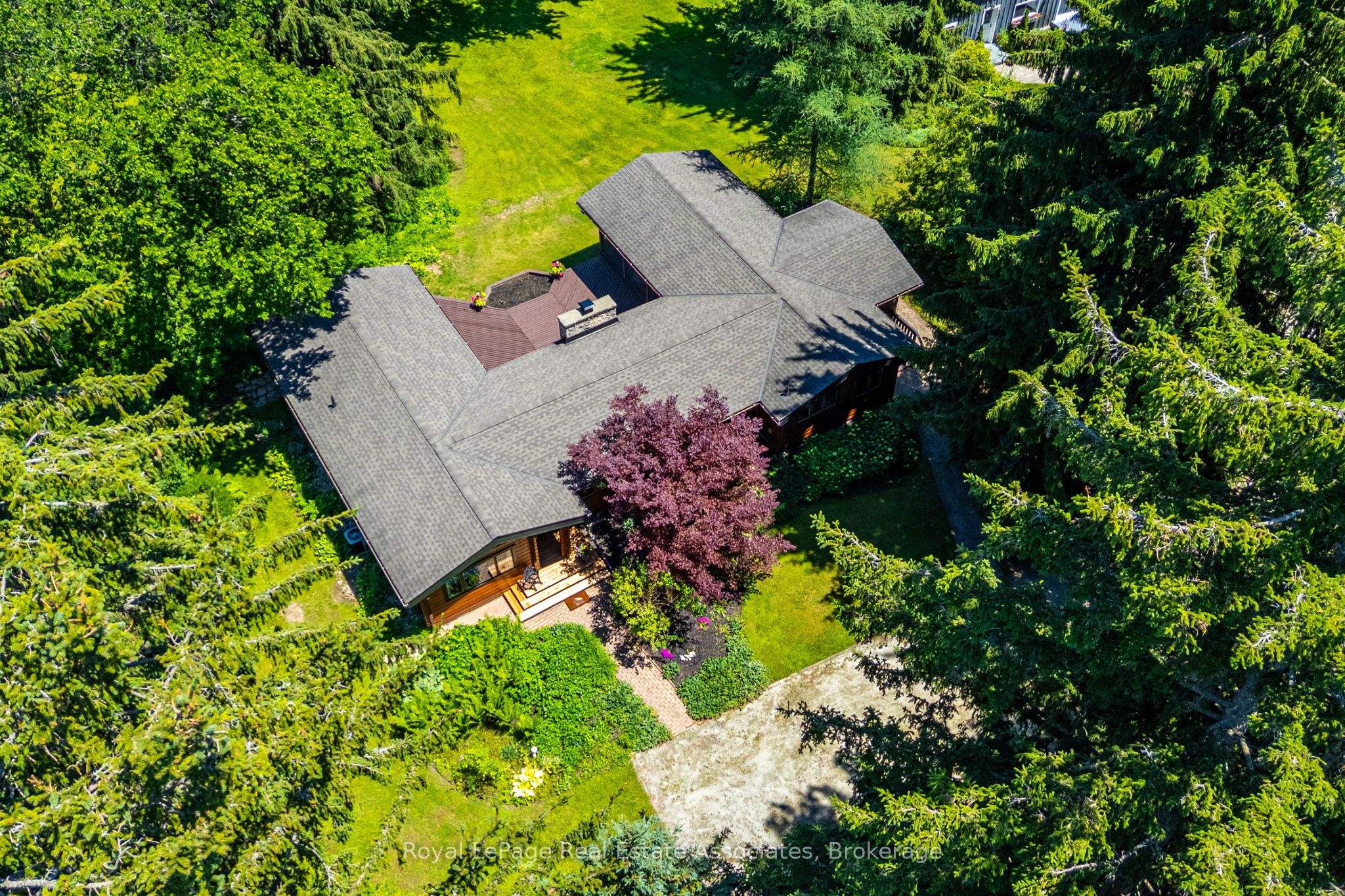 19 Confederation Street Property Photo 45