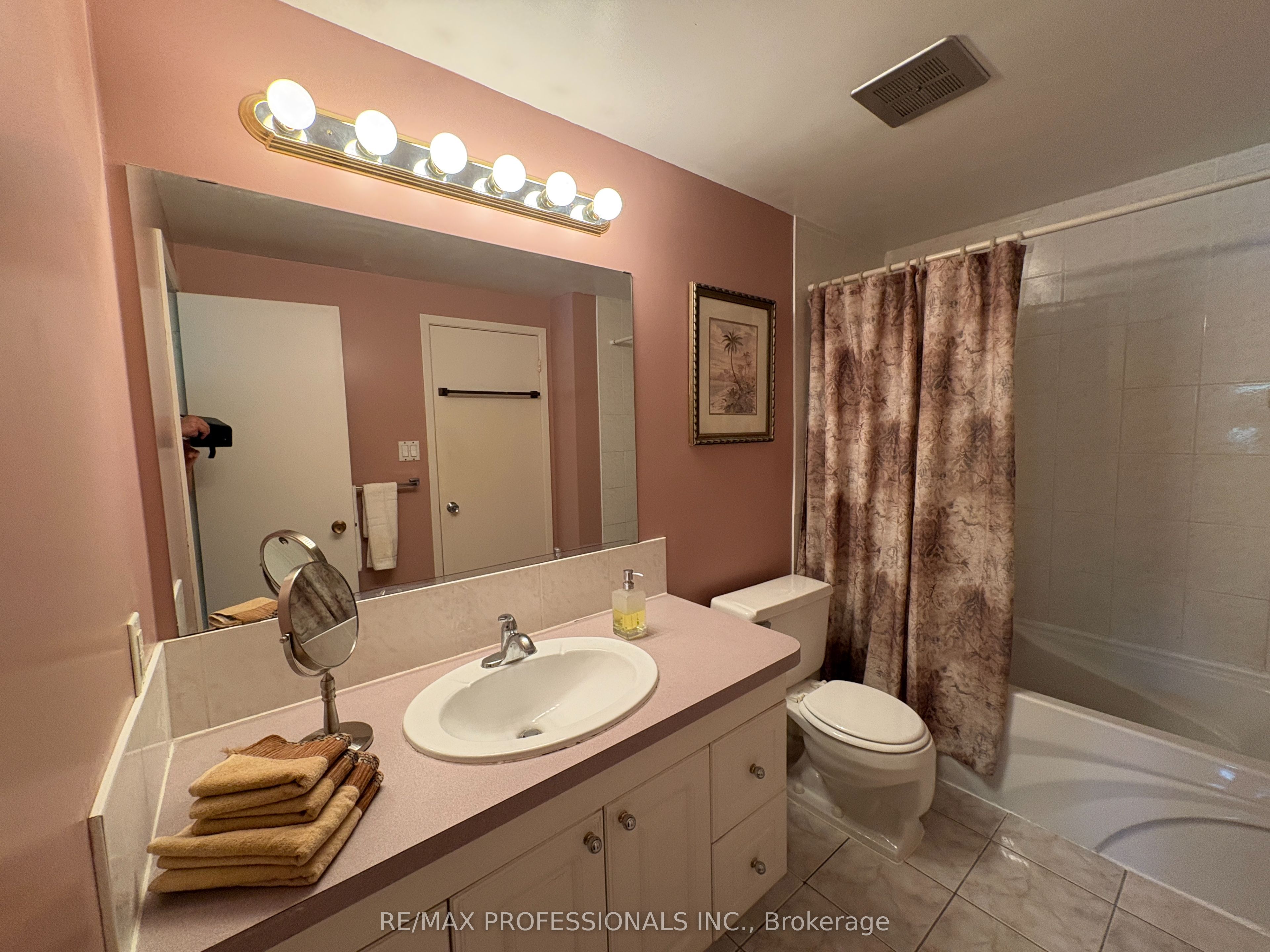 3345 Silverado Drive #2 Property Photo 14