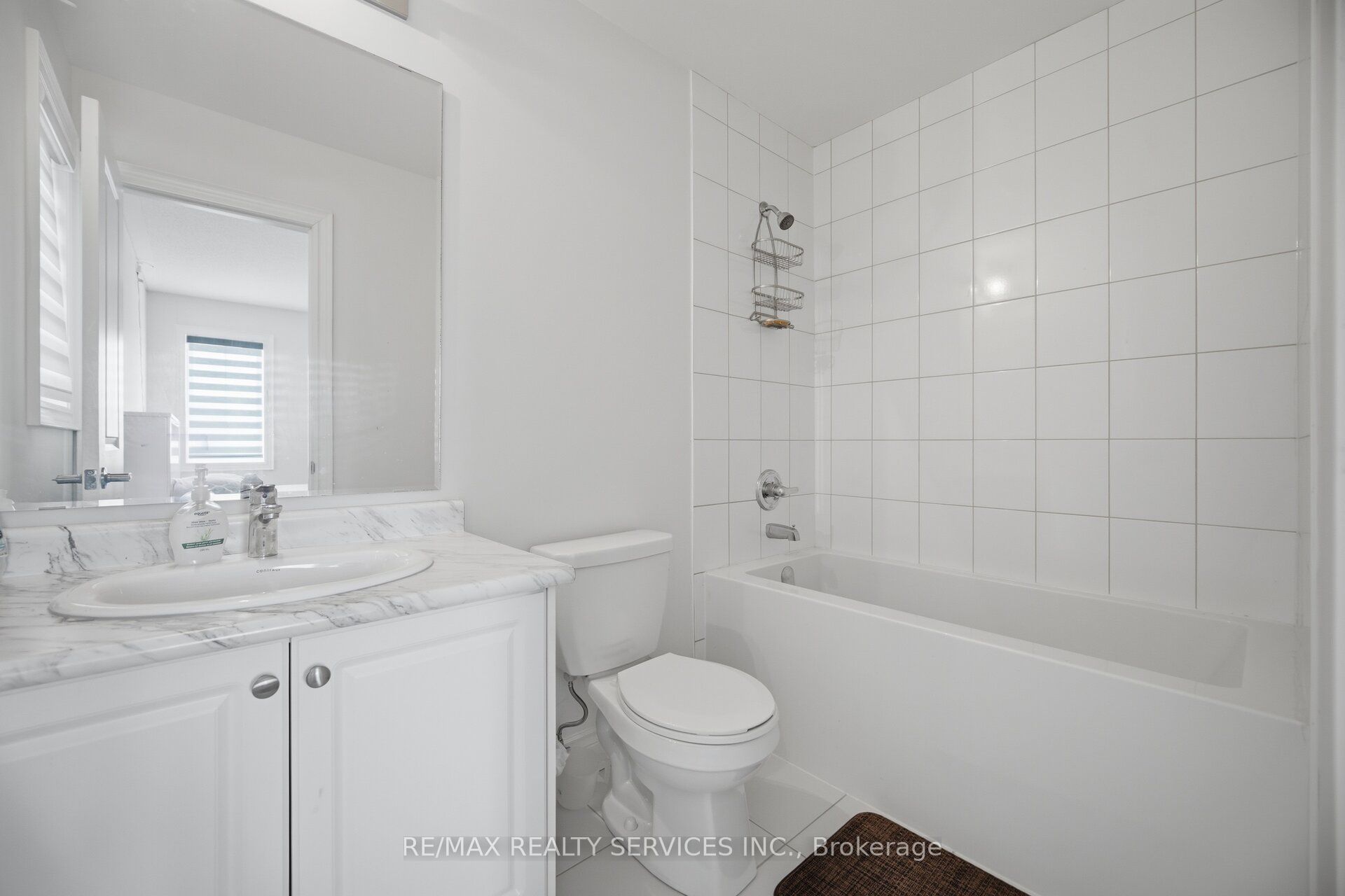 585 Dougall Avenue Property Photo 35