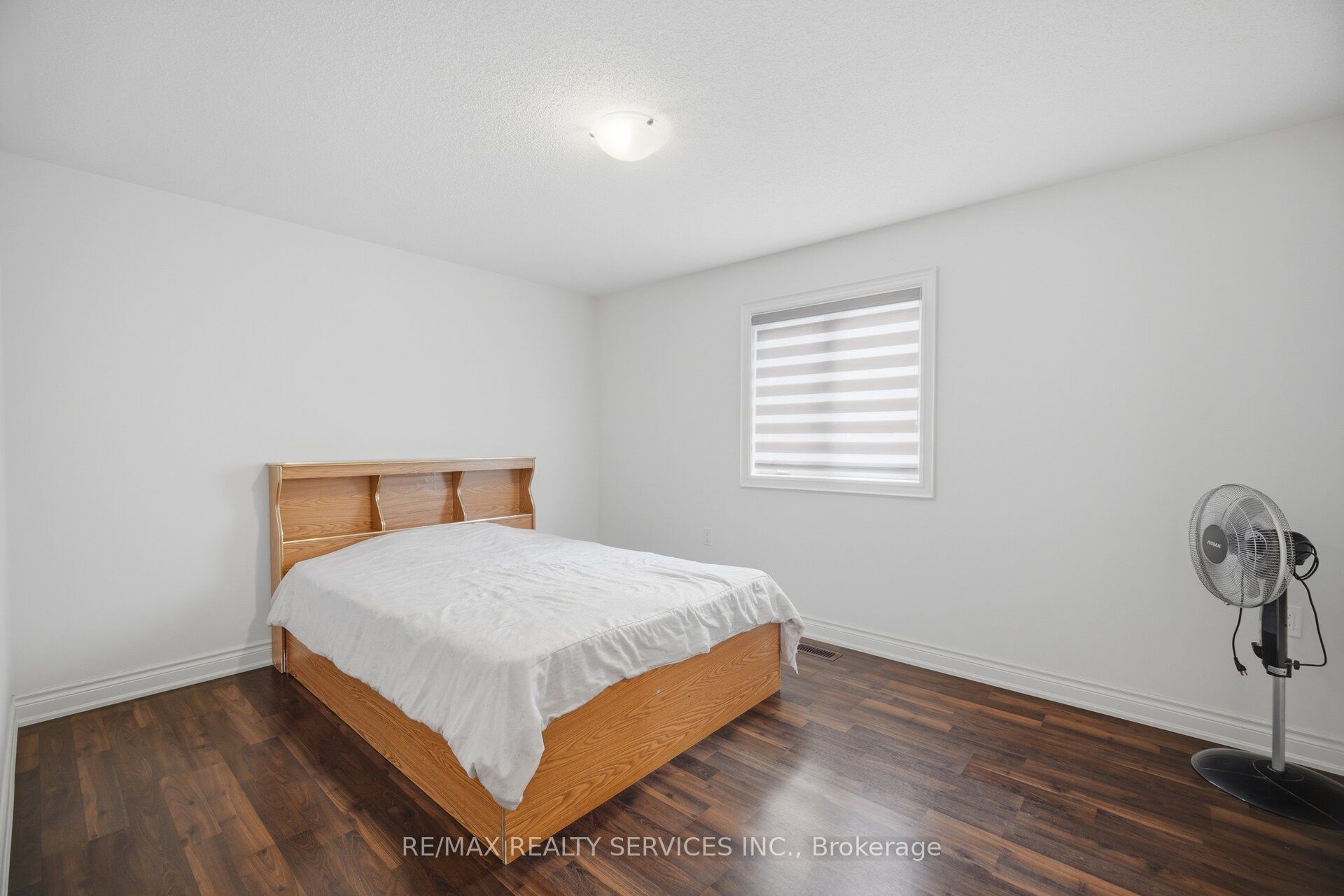585 Dougall Avenue Property Photo 41