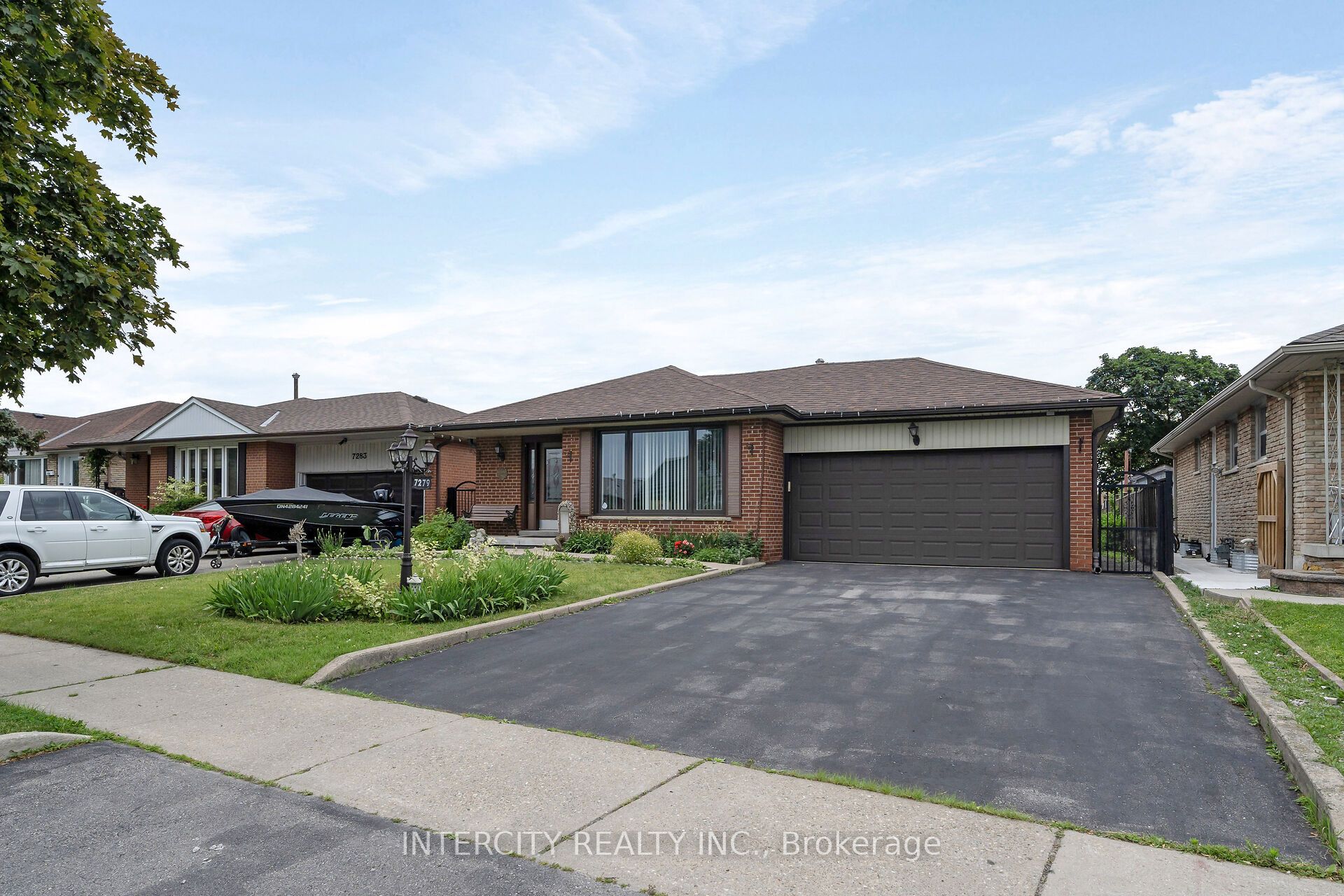 7279 Vernor Drive Property Photo 1