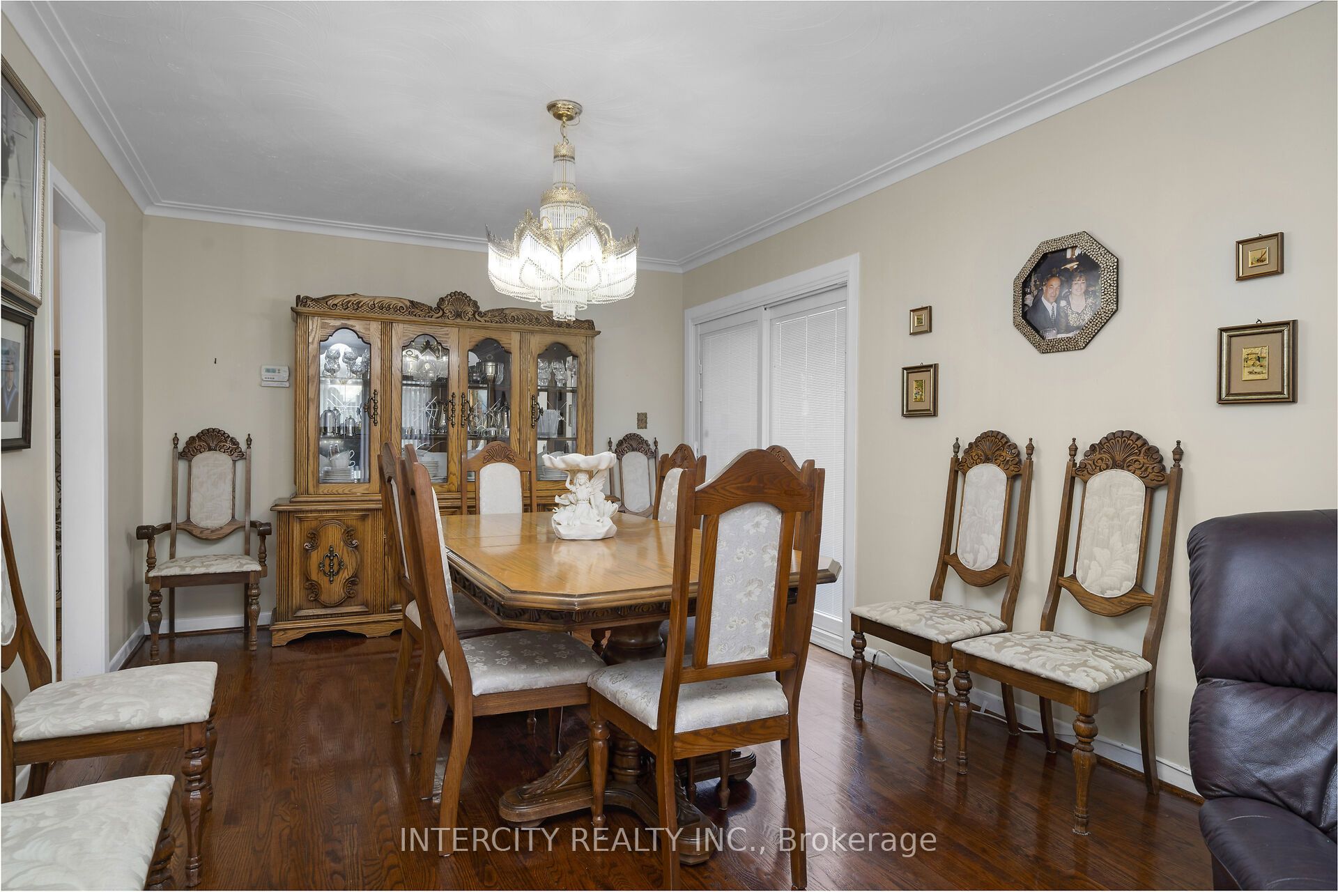 7279 Vernor Drive Property Photo 8