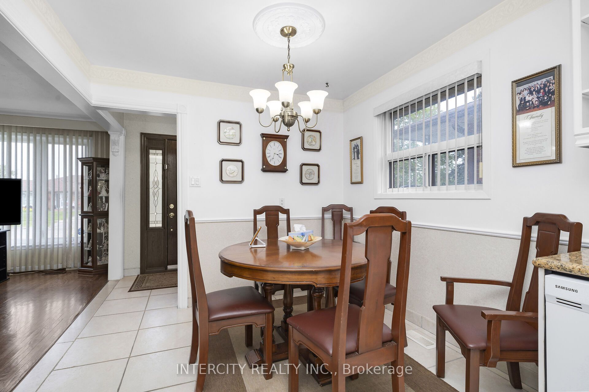7279 Vernor Drive Property Photo 14