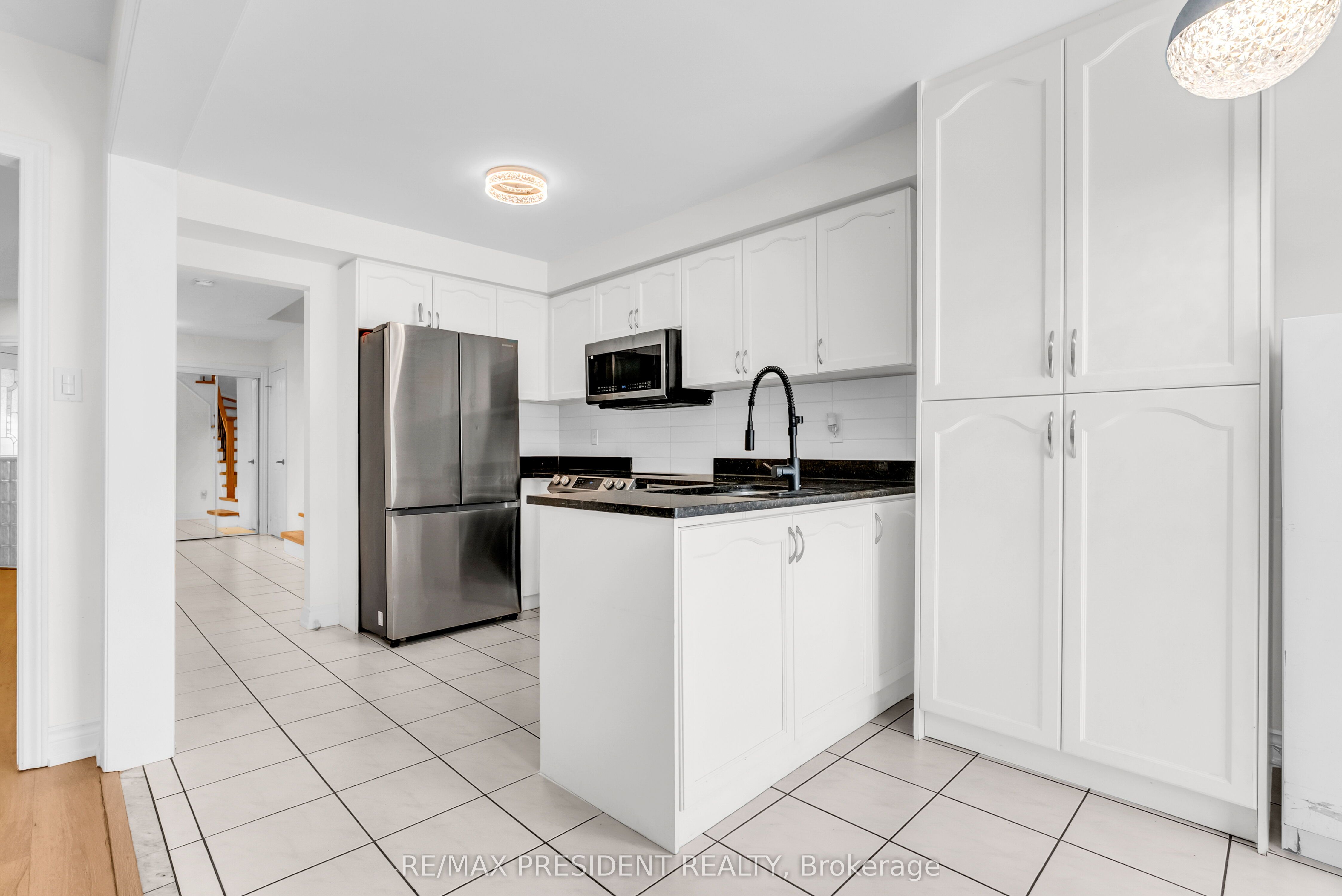 7031 Graydon Court Property Photo 18