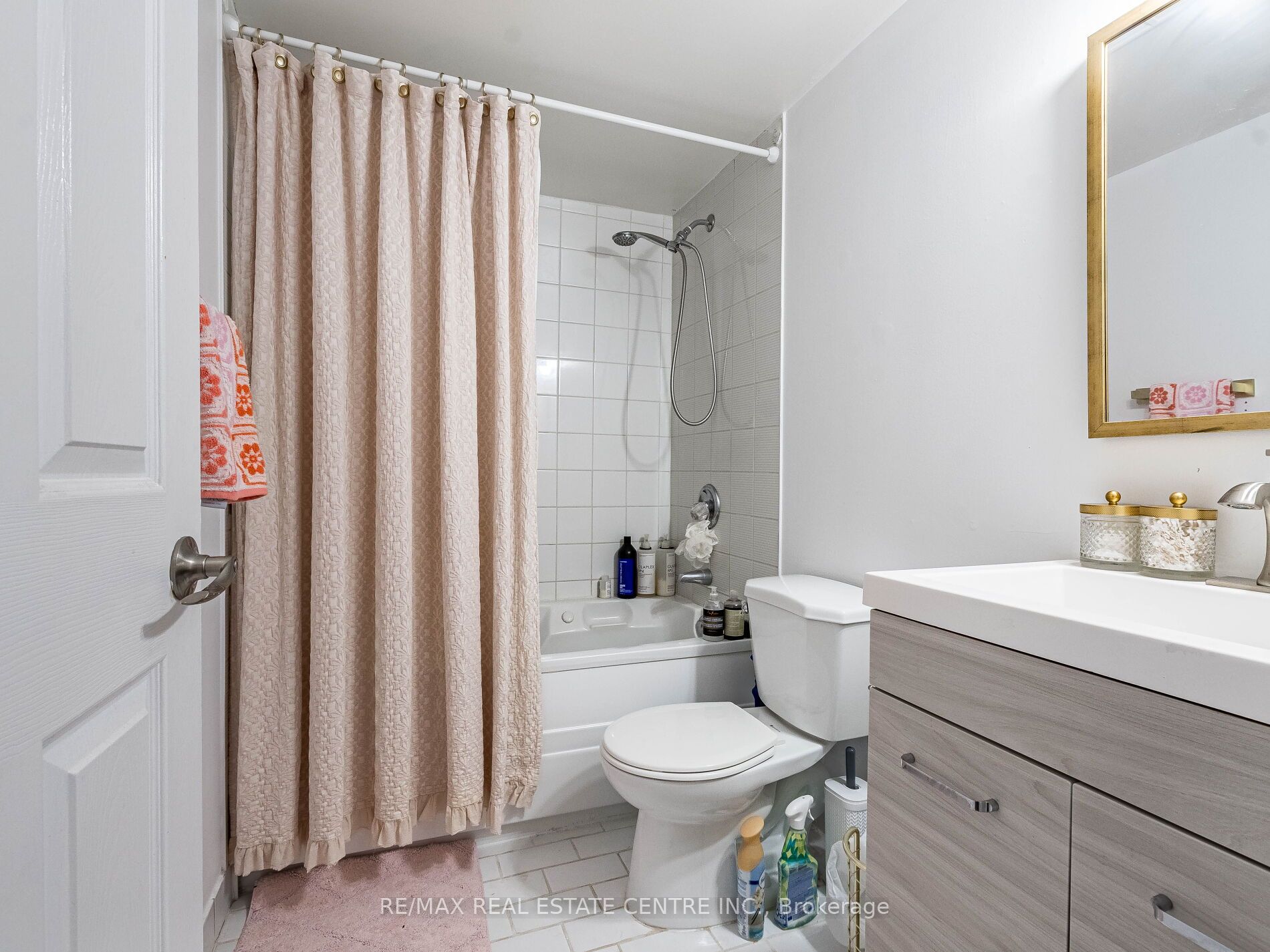250 Webb Drive 1616 Property Photo 25