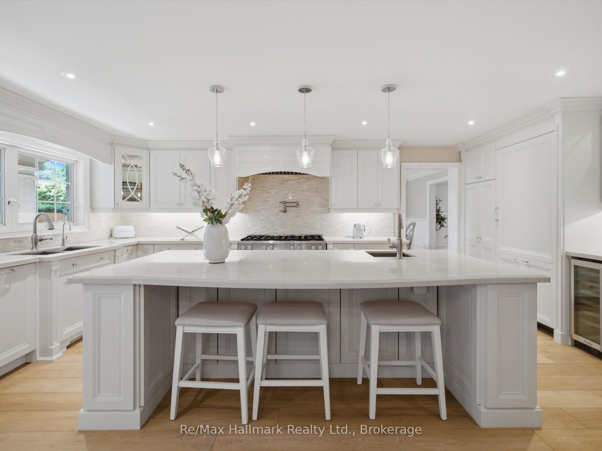153 Cairncroft Road Property Photo 12