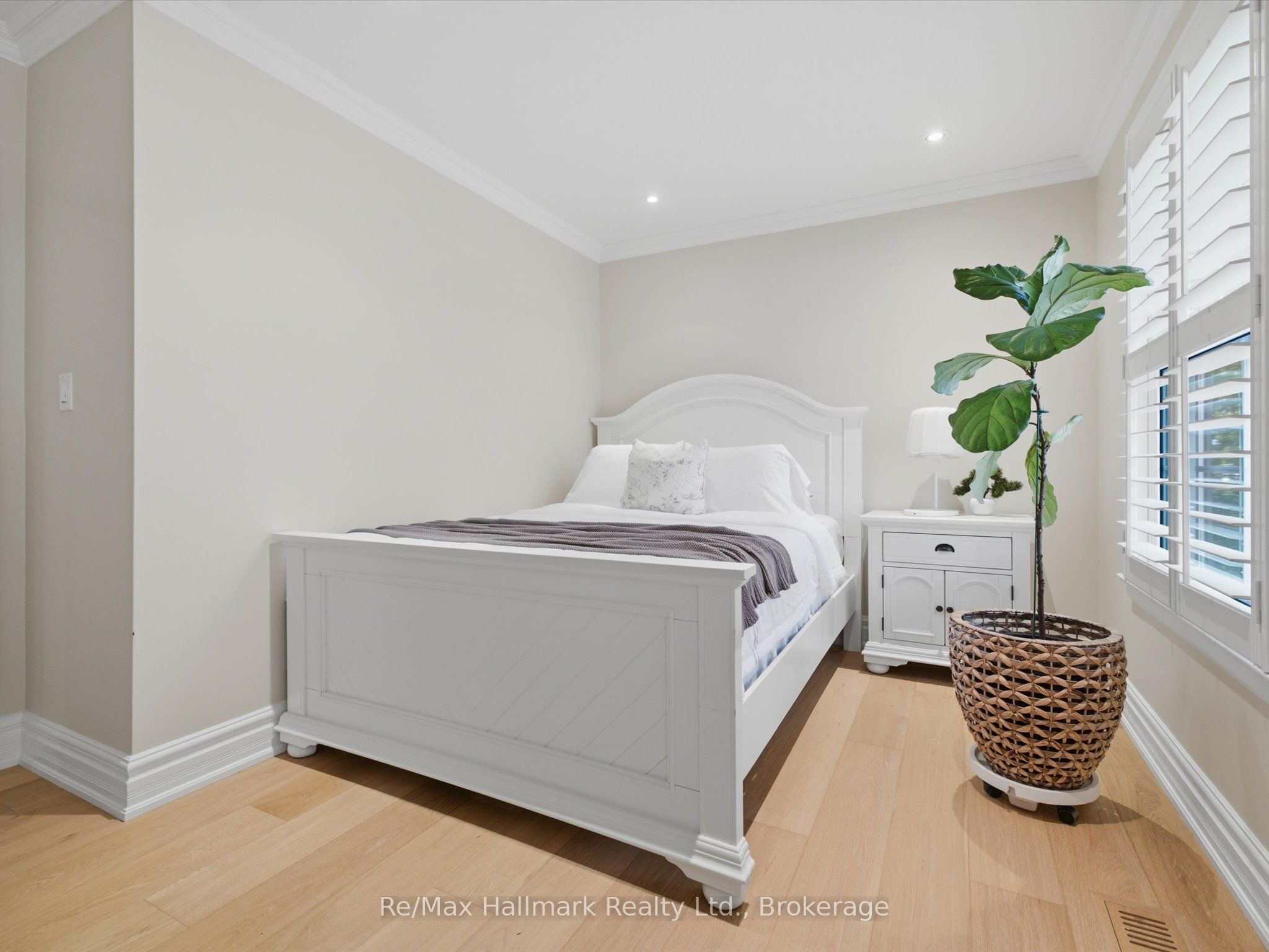 153 Cairncroft Road Property Photo 33