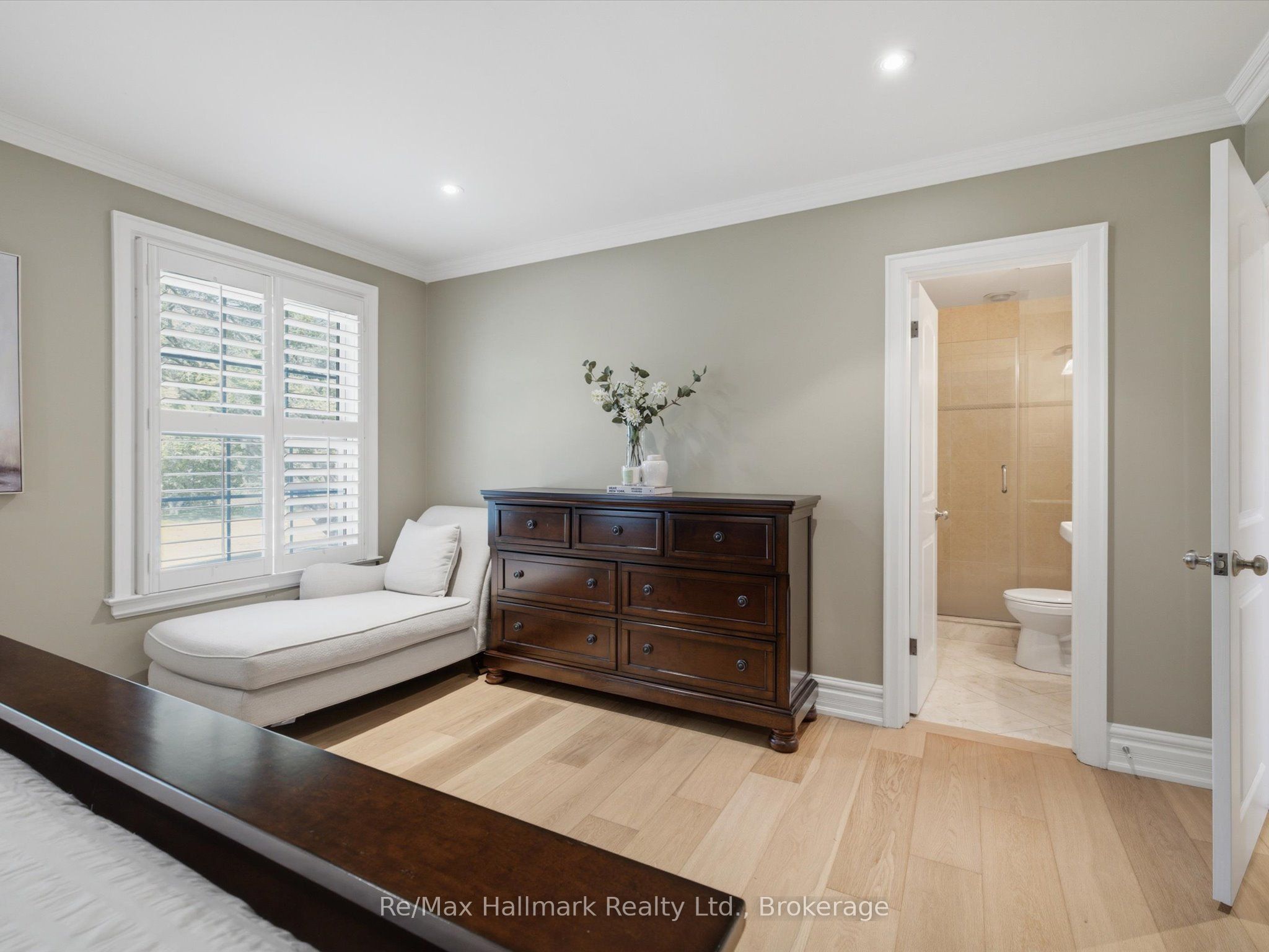 153 Cairncroft Road Property Photo 35