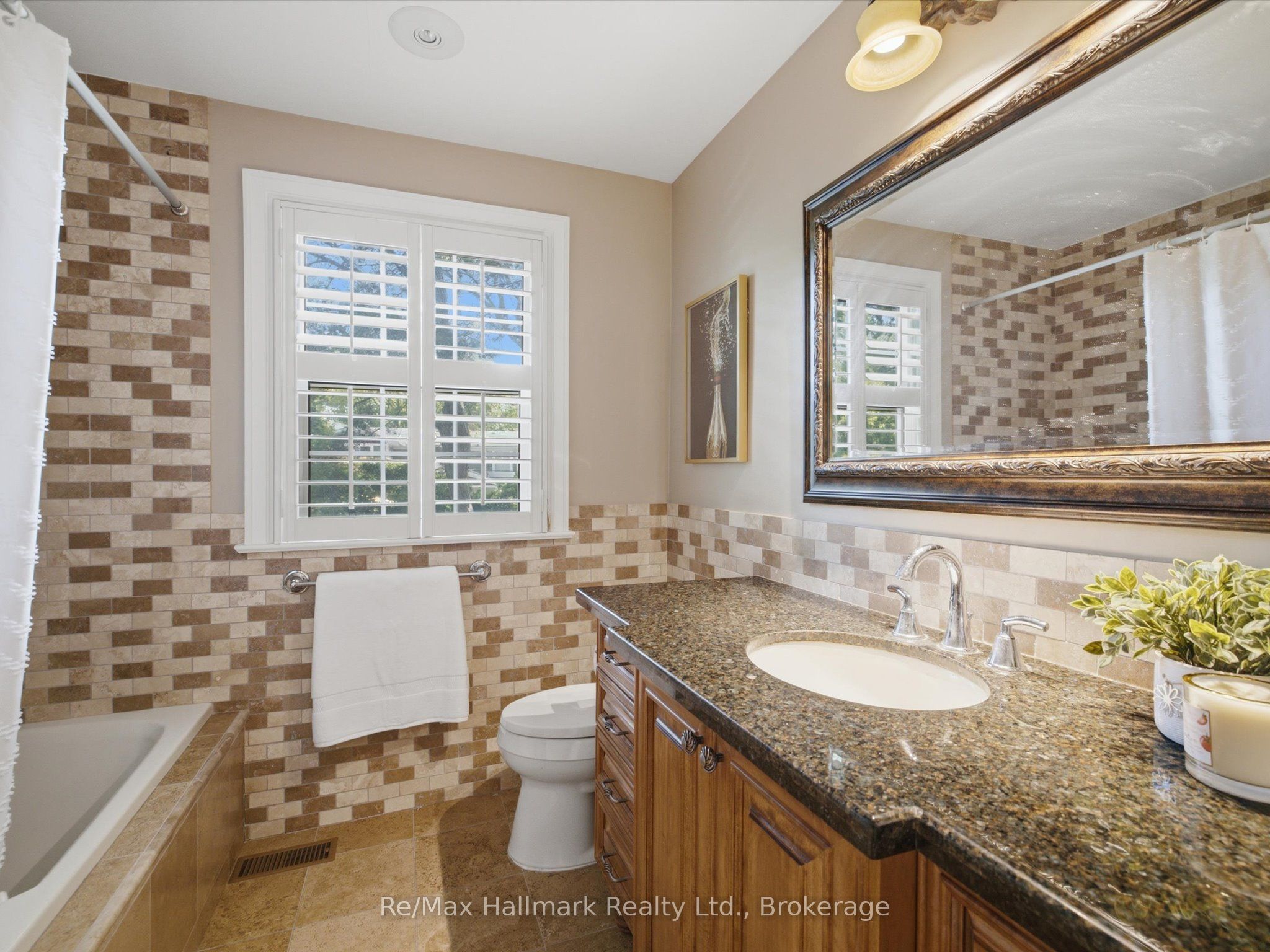153 Cairncroft Road Property Photo 38