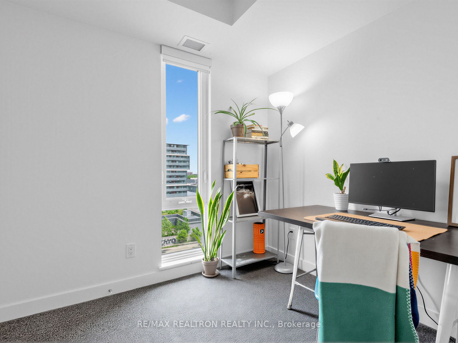 160 Flemington Road 1005 Property Photo 14