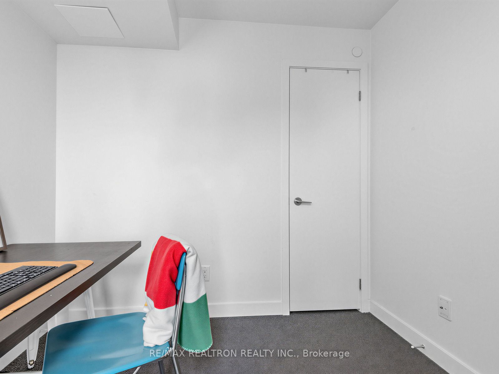 160 Flemington Road 1005 Property Photo 15