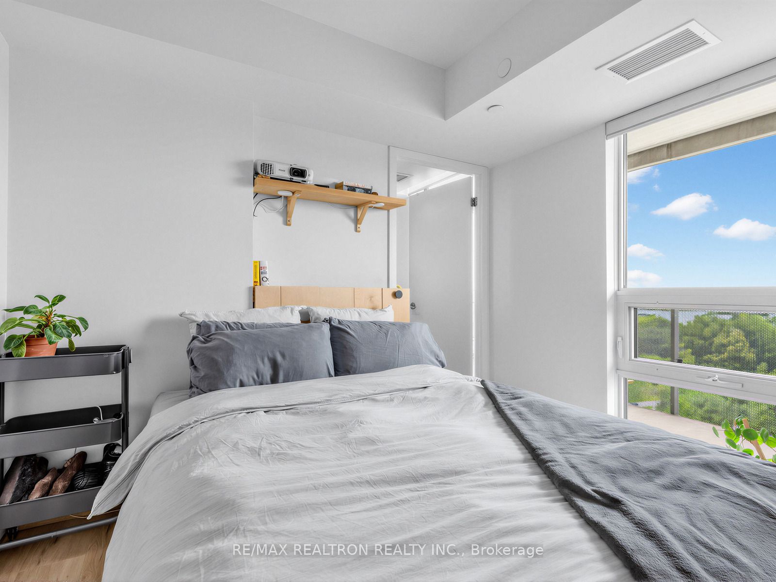 160 Flemington Road 1005 Property Photo 18