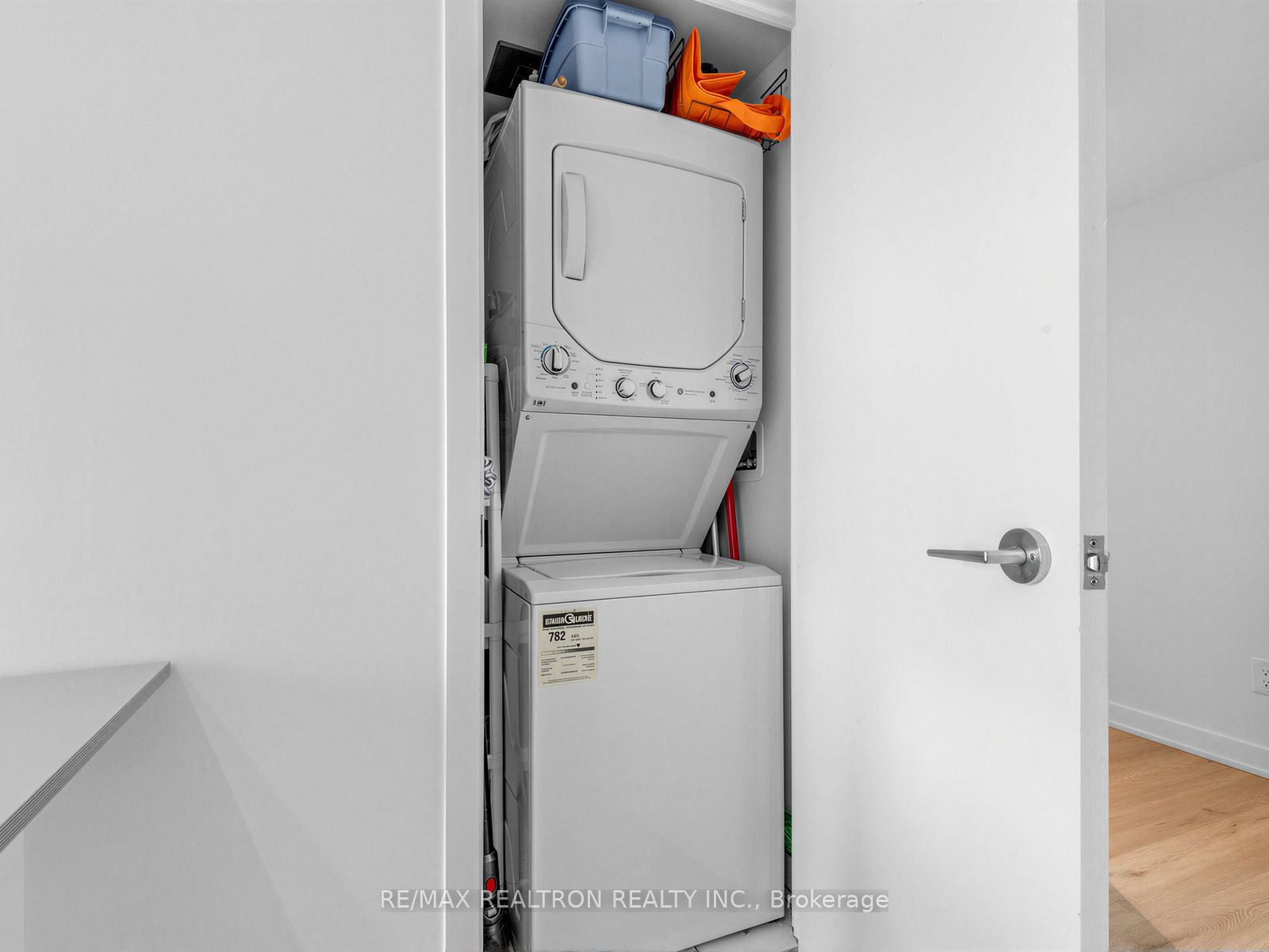 160 Flemington Road 1005 Property Photo 21