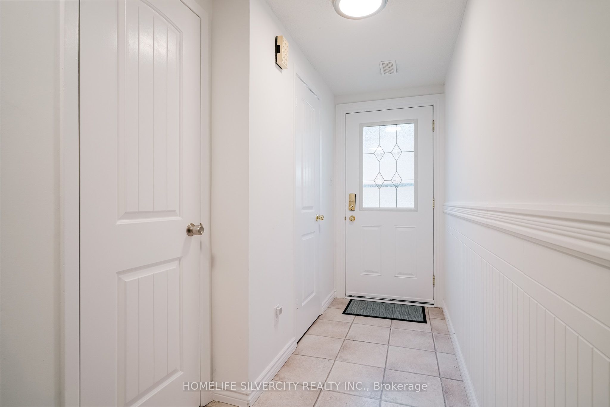 235 Bronte Street S 57 Property Photo 4