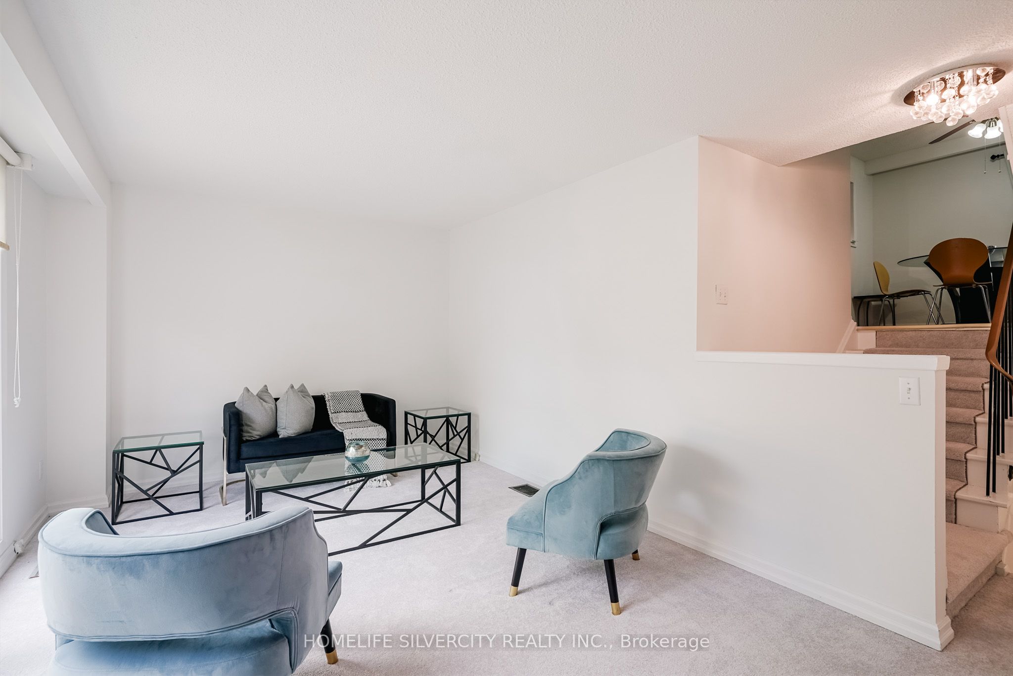 235 Bronte Street S 57 Property Photo 7