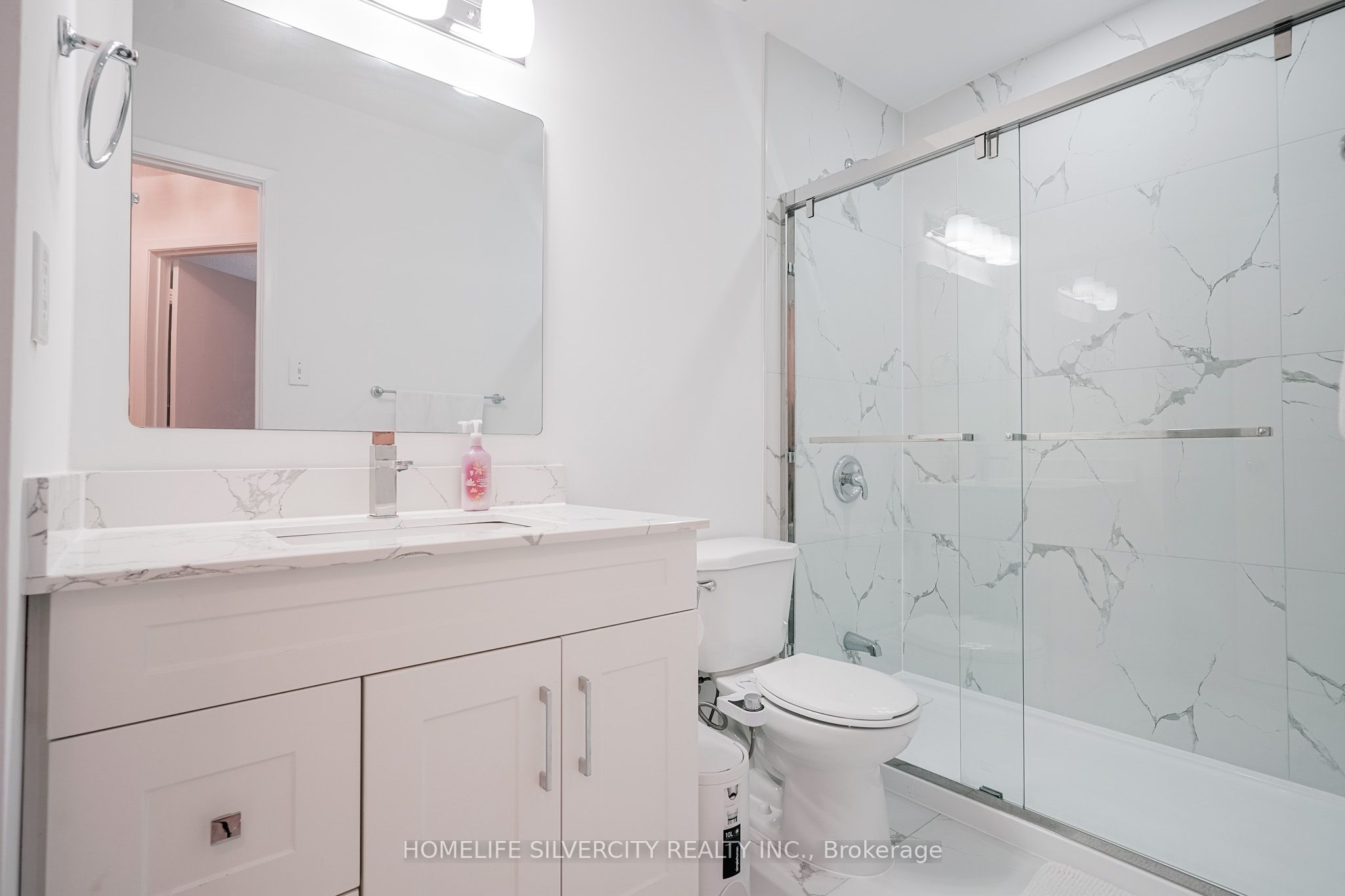 235 Bronte Street S 57 Property Photo 27