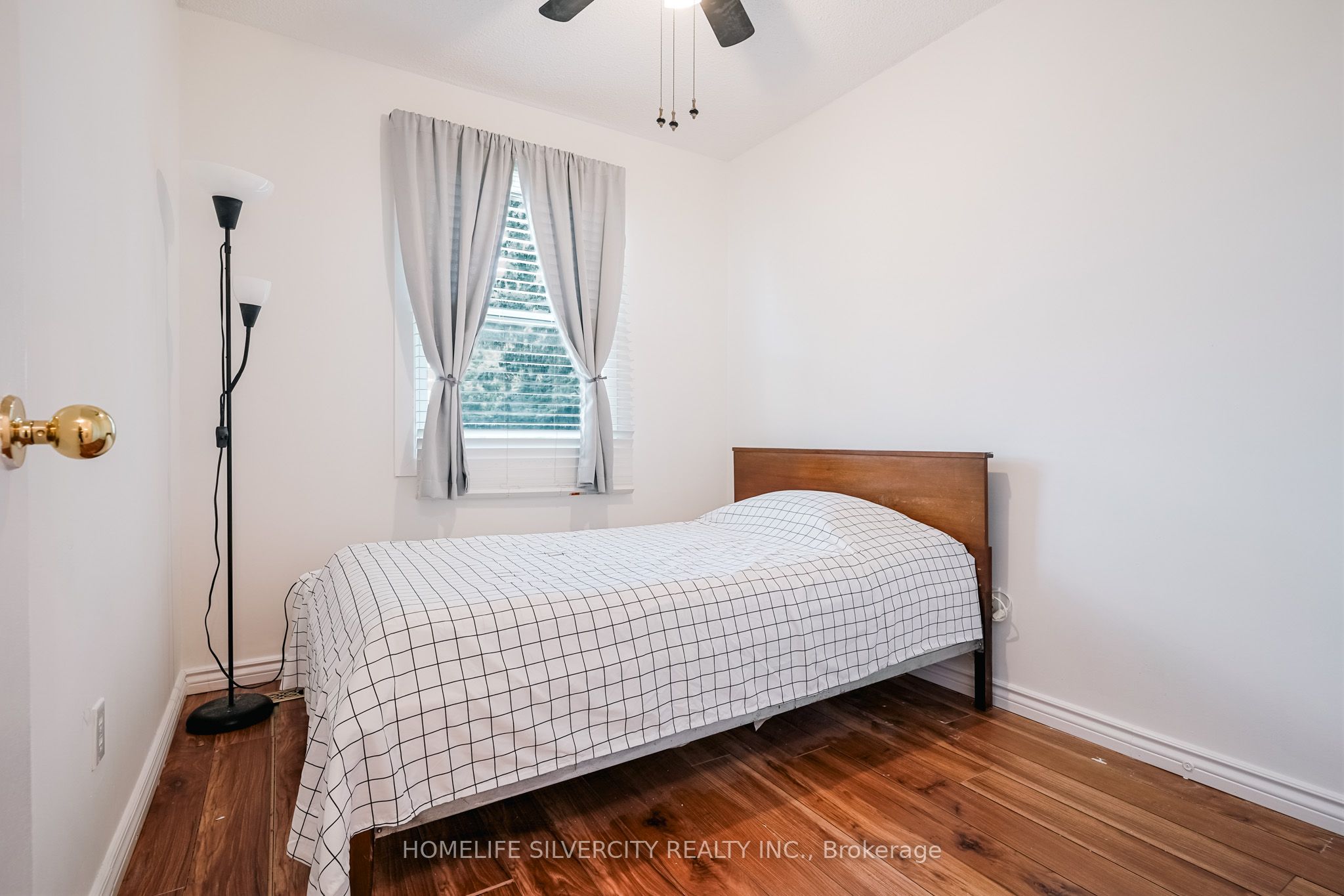 235 Bronte Street S 57 Property Photo 29