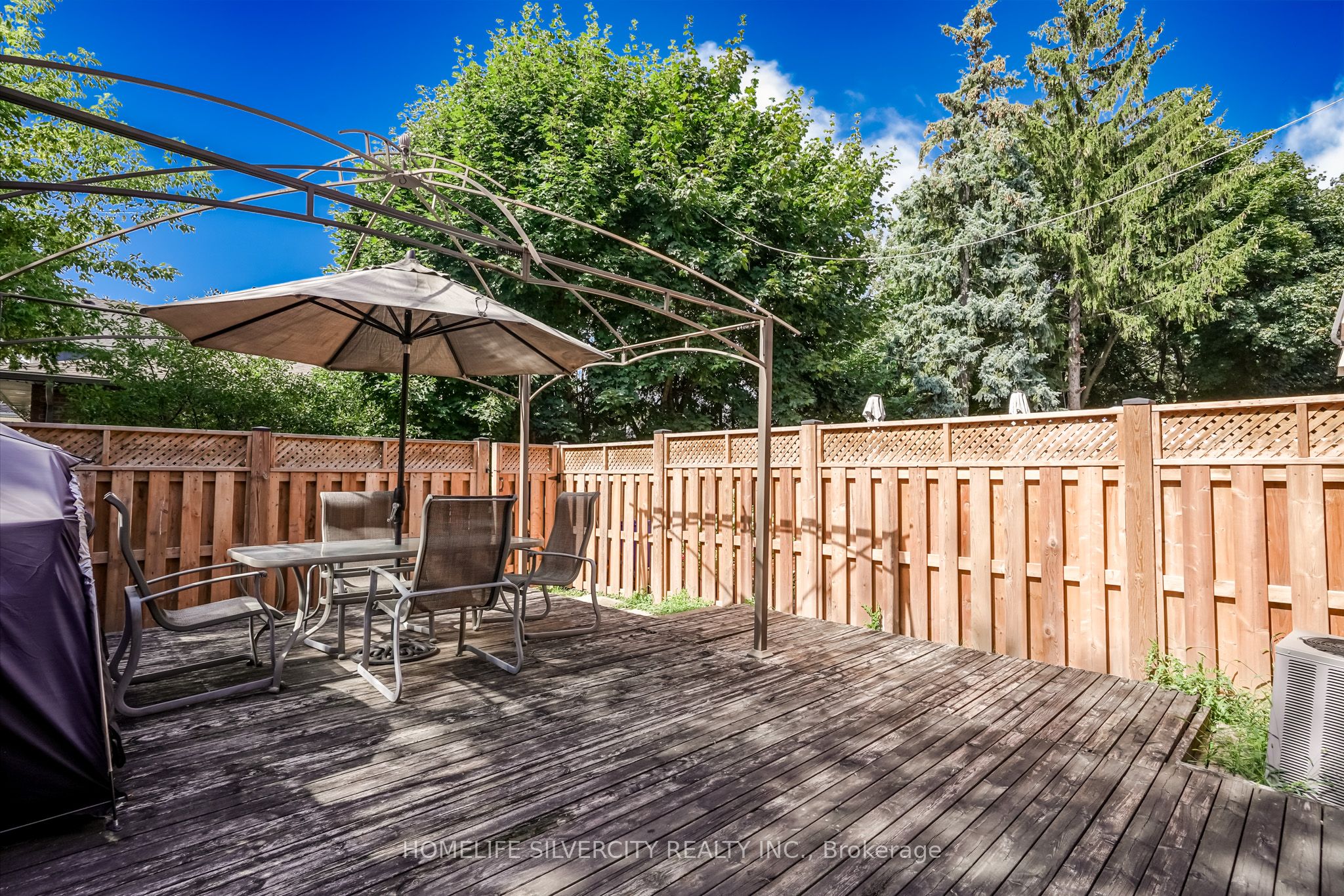 235 Bronte Street S 57 Property Photo 36