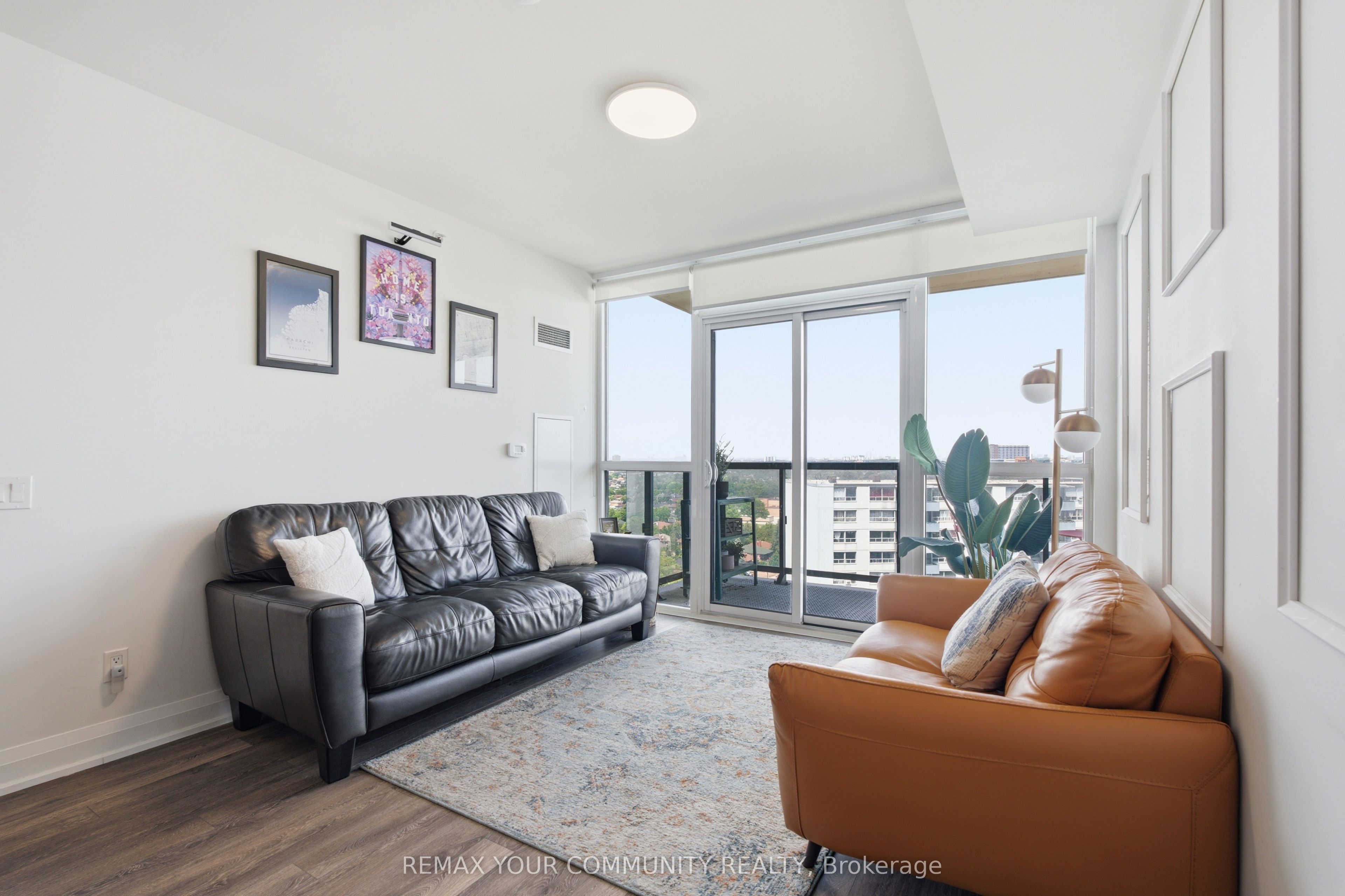 1461 Lawrence Avenue 1504 Property Photo 10