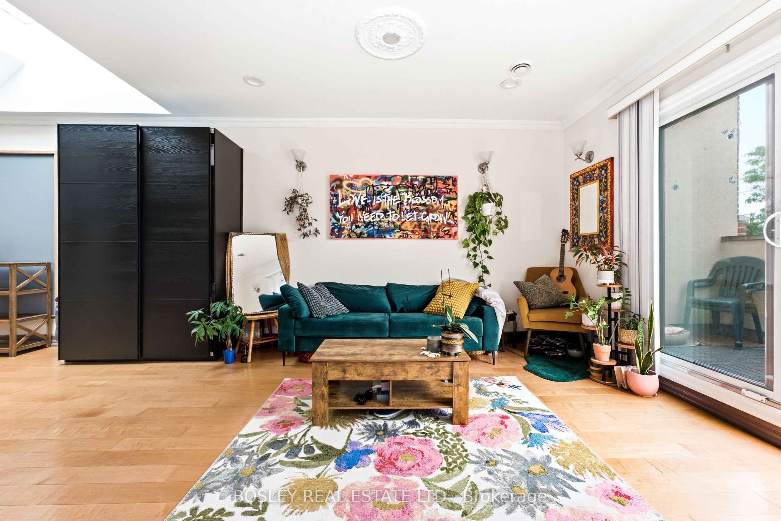 115 Roncesvalles Avenue 3 Property Photo 5