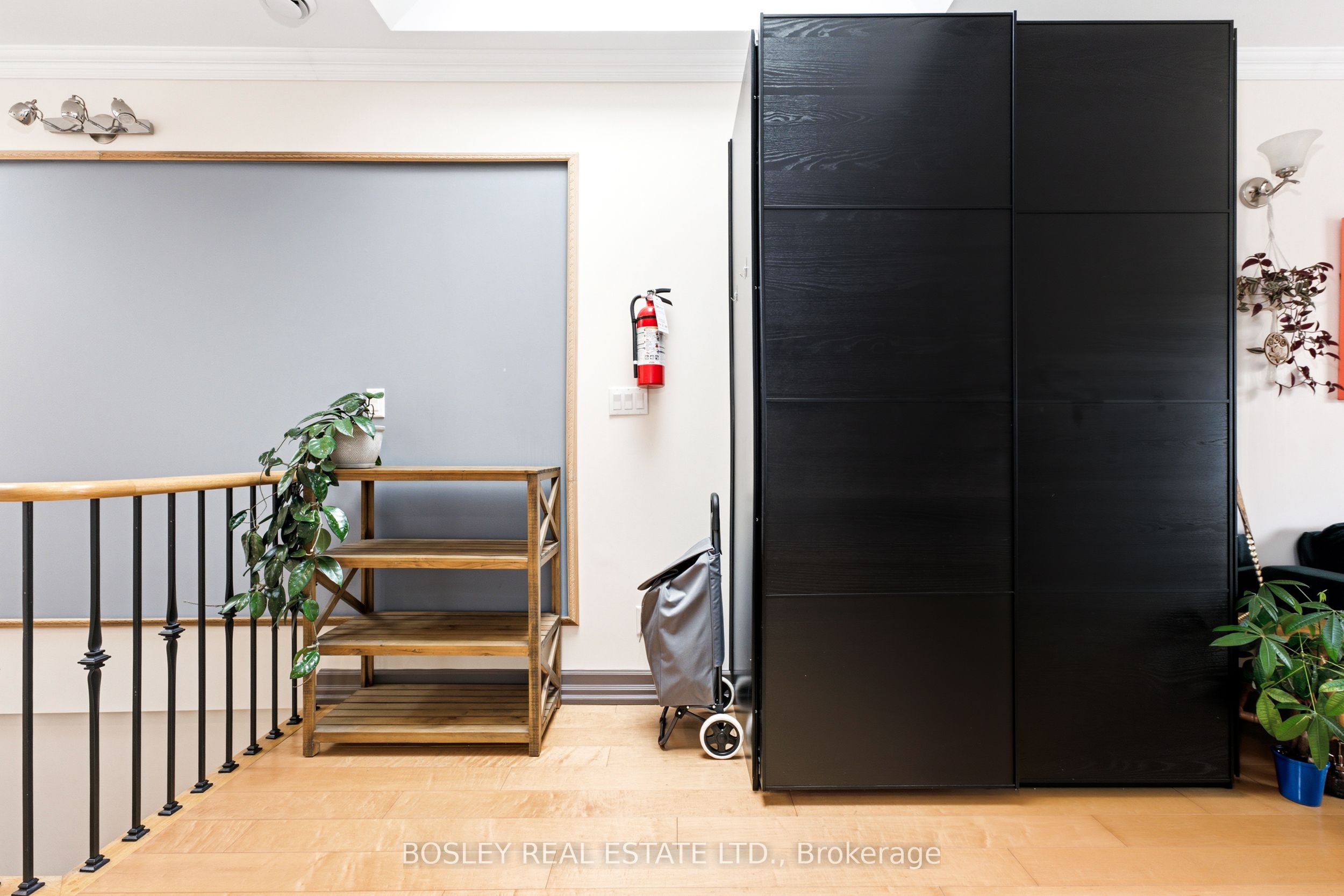 115 Roncesvalles Avenue 3 Property Photo 13
