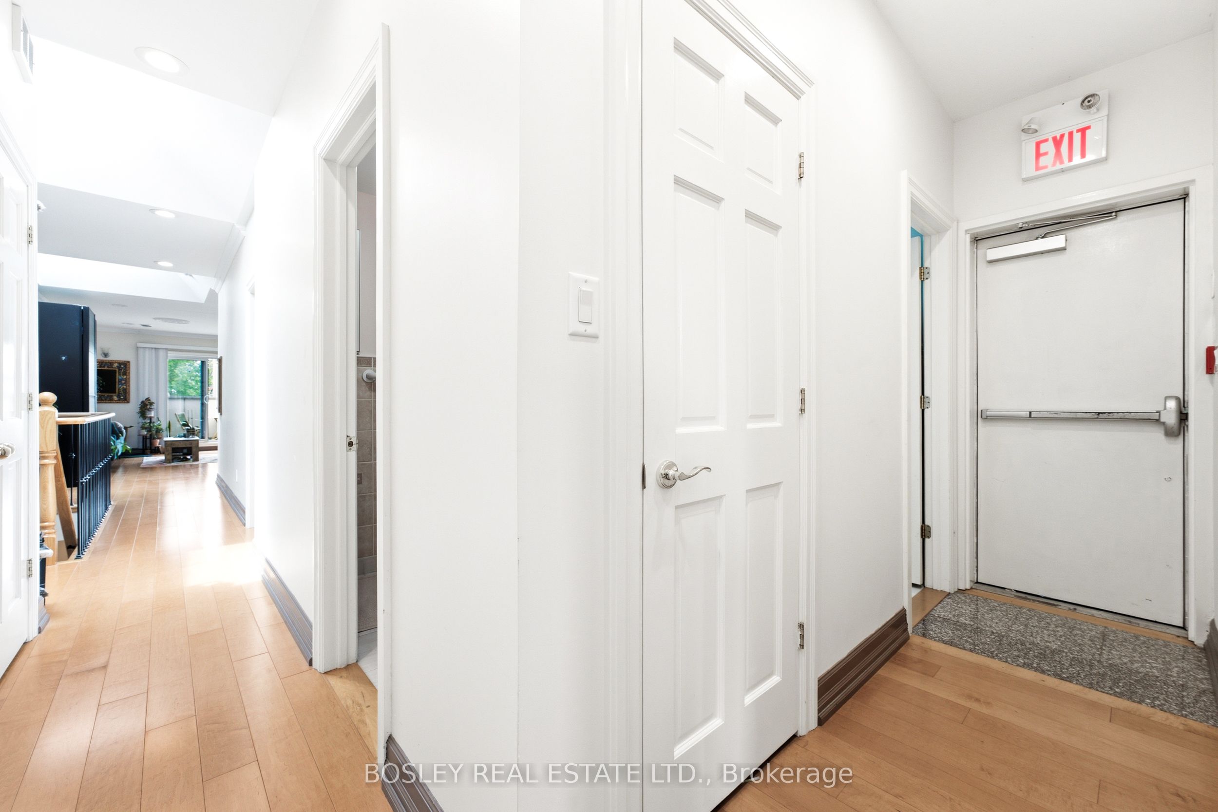 115 Roncesvalles Avenue 3 Property Photo 24