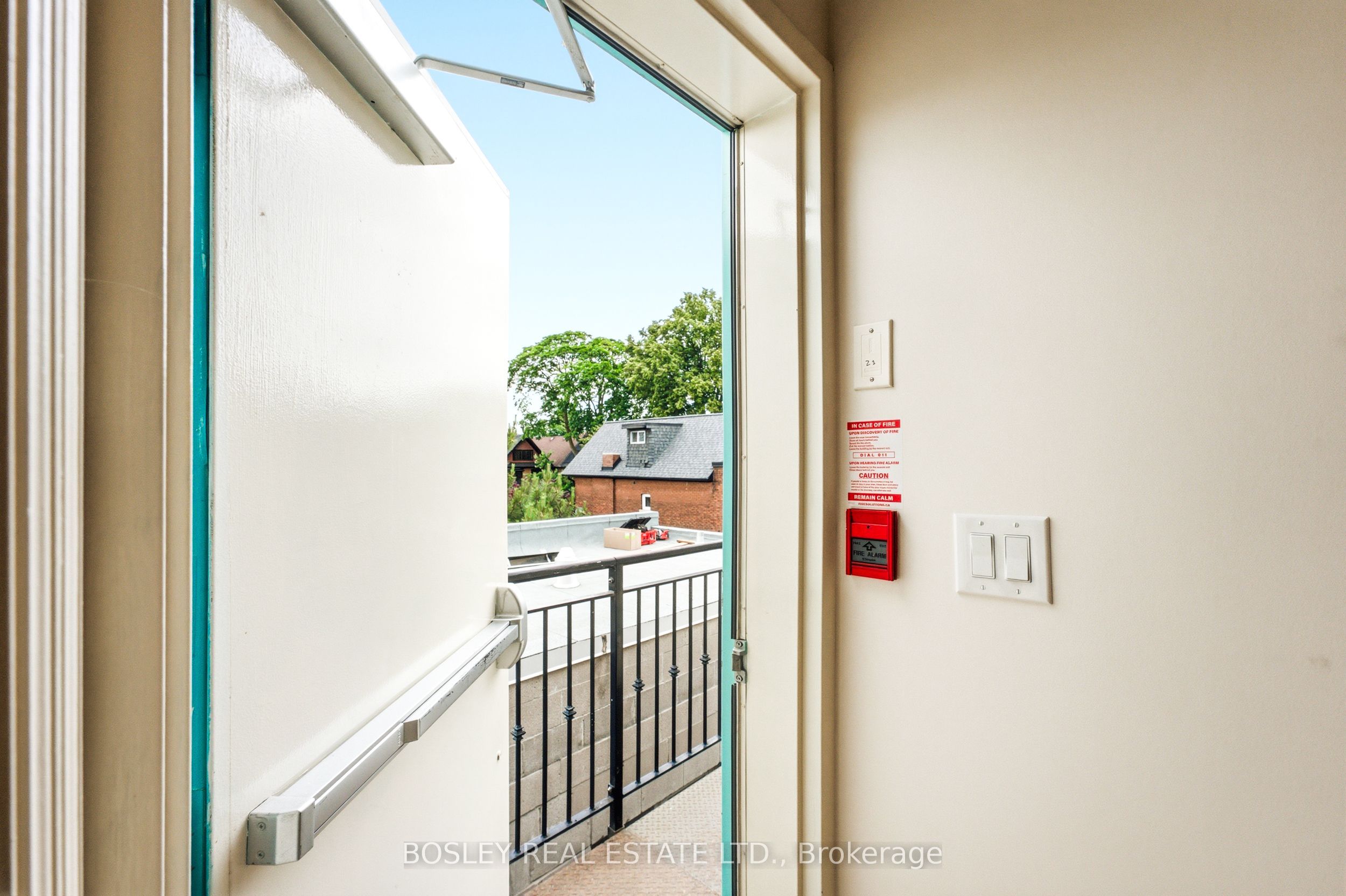 115 Roncesvalles Avenue 3 Property Photo 27
