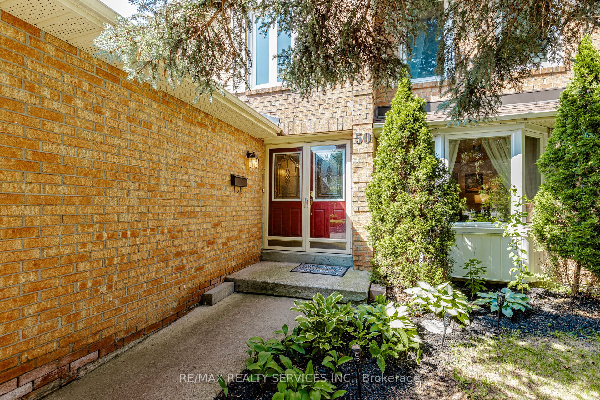 50 Barr Crescent Property Photo 2