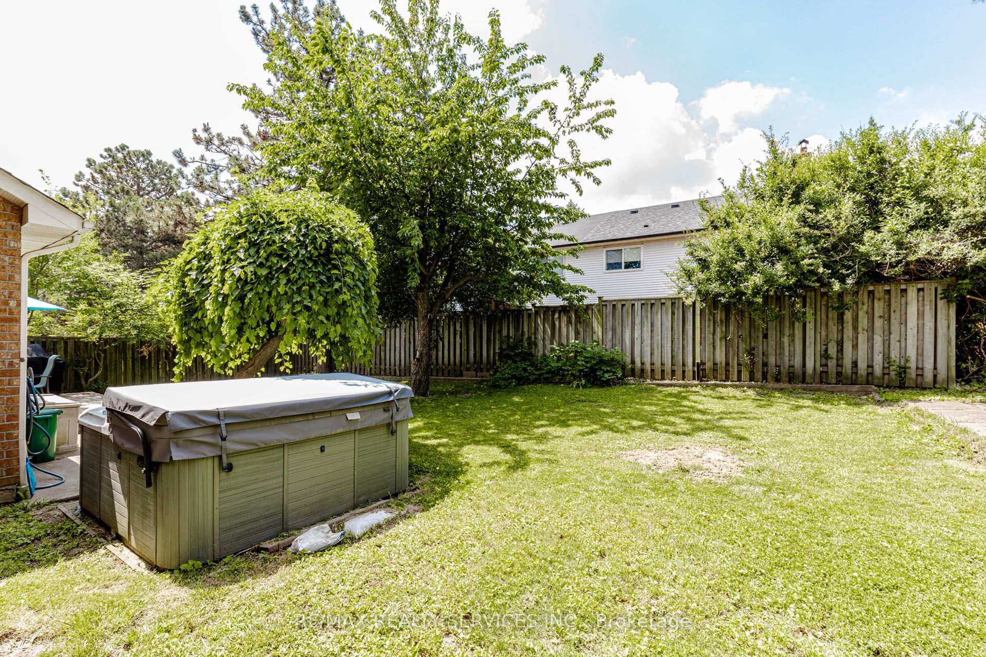 50 Barr Crescent Property Photo 35