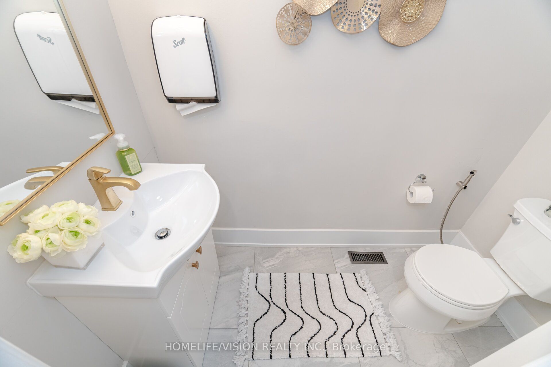 1298 Bunsden Avenue Property Photo 7