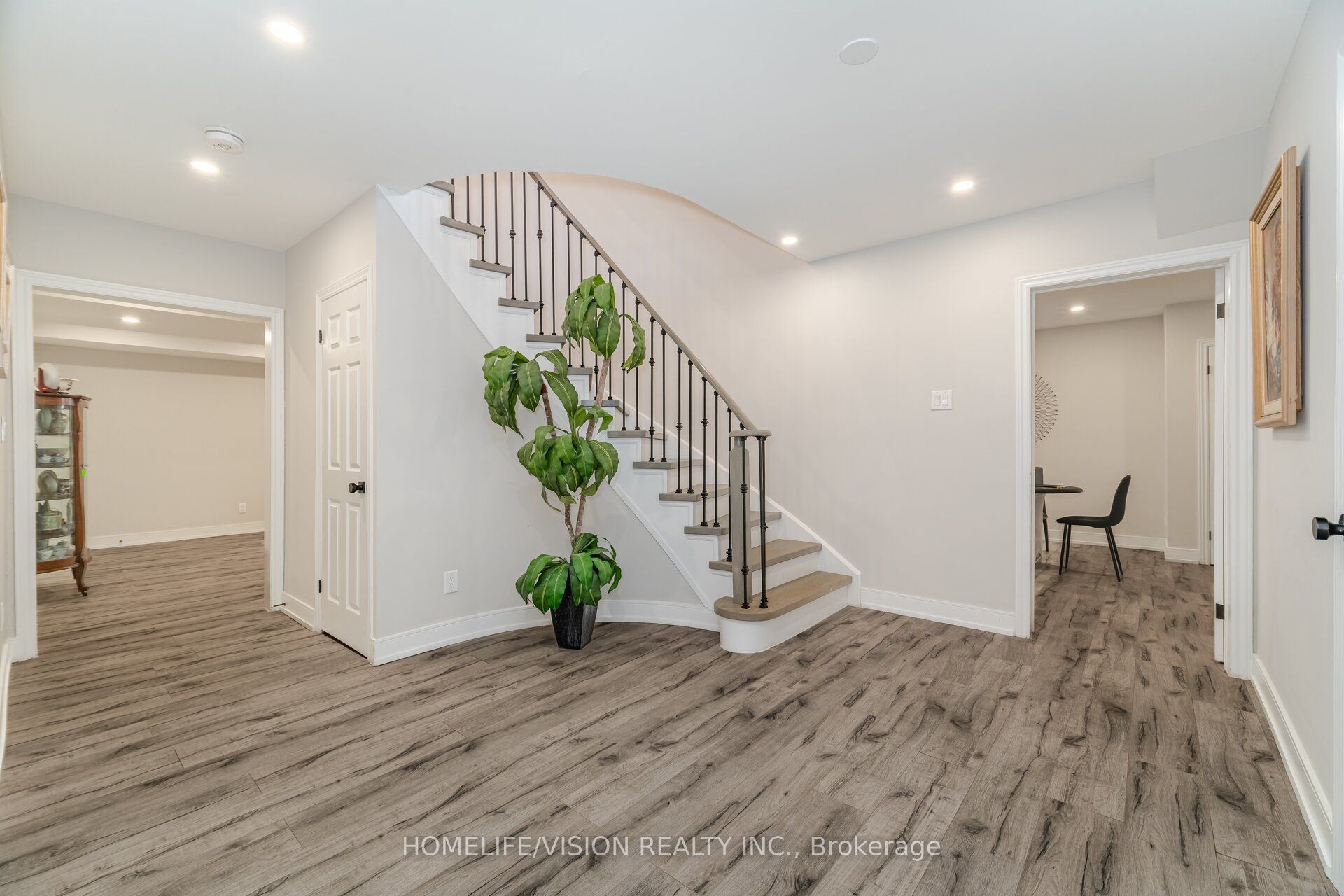 1298 Bunsden Avenue Property Photo 31
