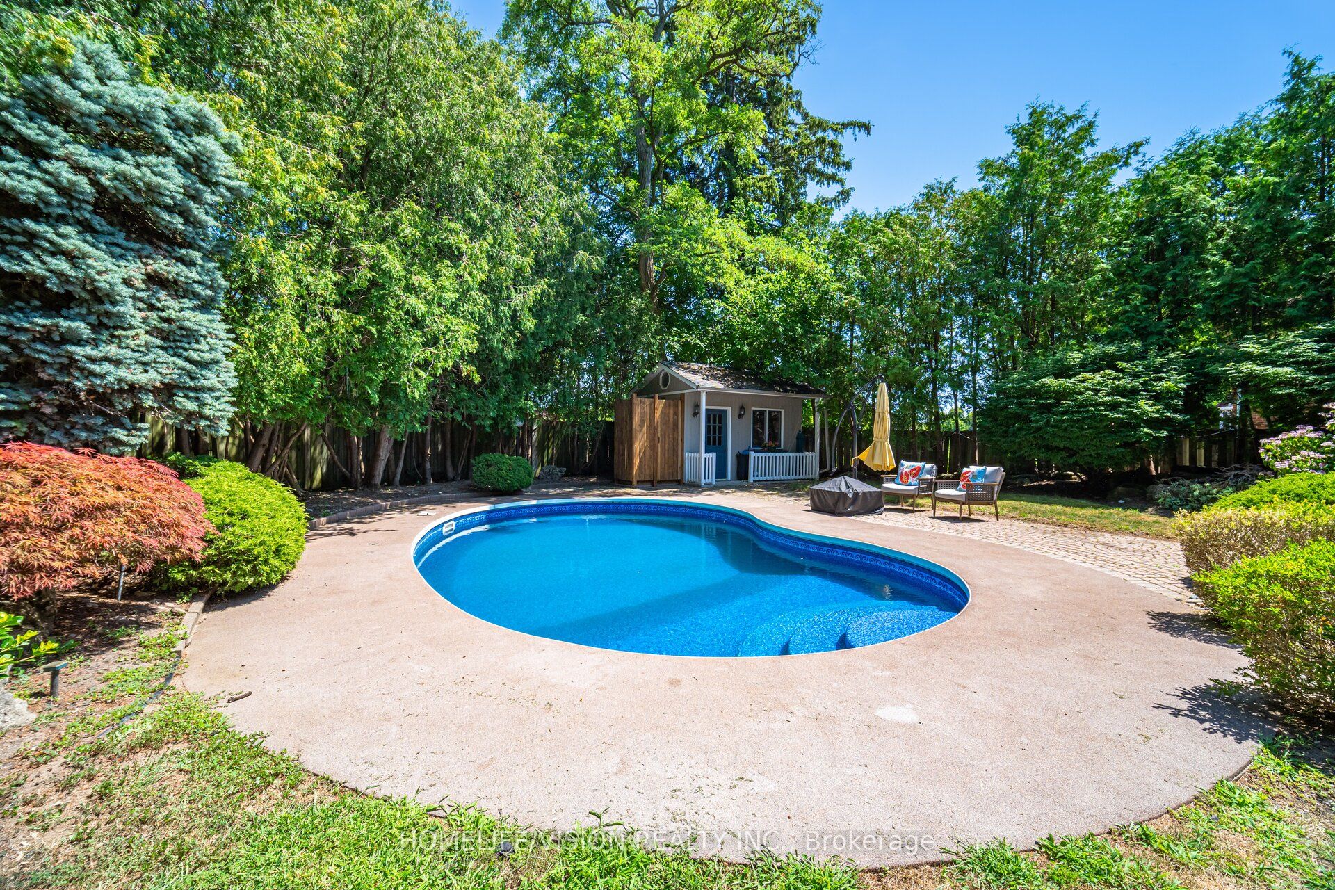 1298 Bunsden Avenue Property Photo 40