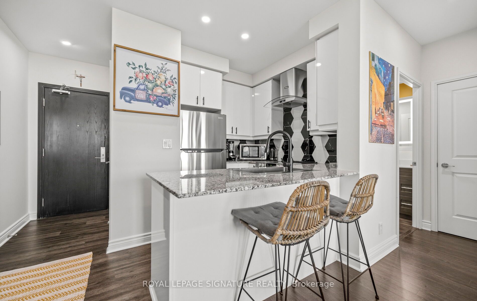 90 Absolute Avenue 1301 Property Photo 9