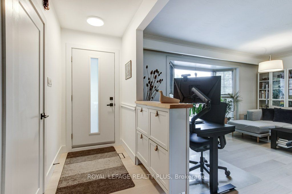 5322 Windermere Drive Property Photo 4