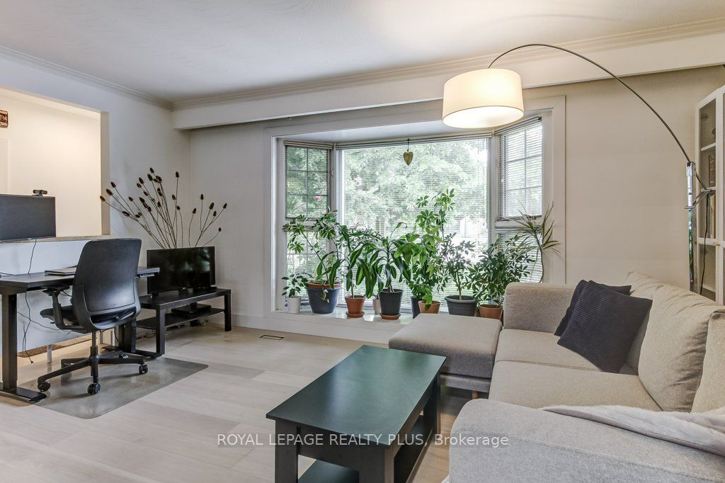 5322 Windermere Drive Property Photo 7