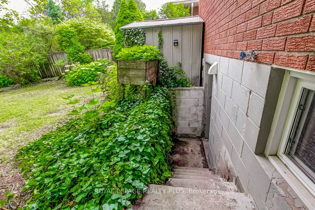 5322 Windermere Drive Property Photo 48