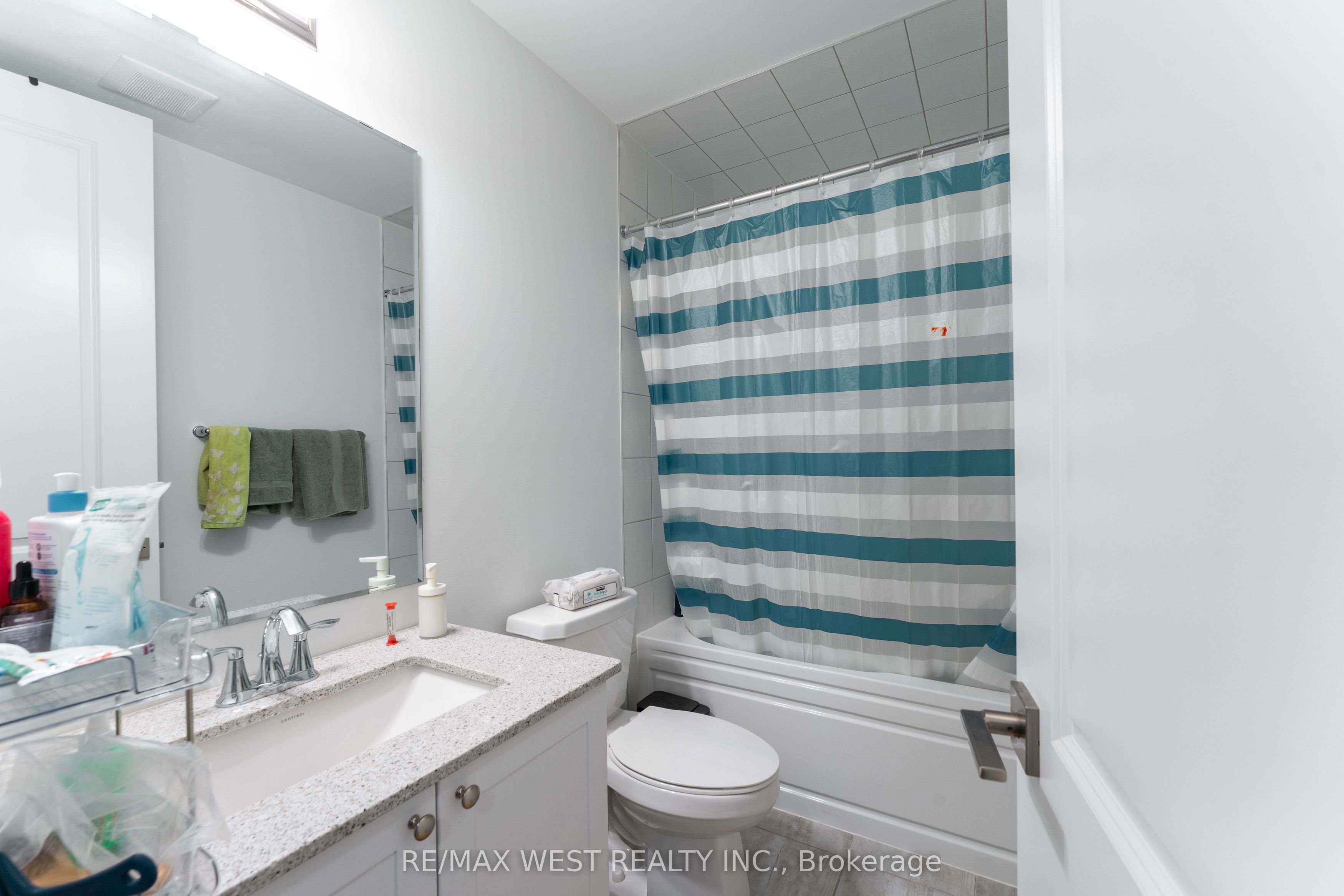 4124 Raybria Way Property Photo 9