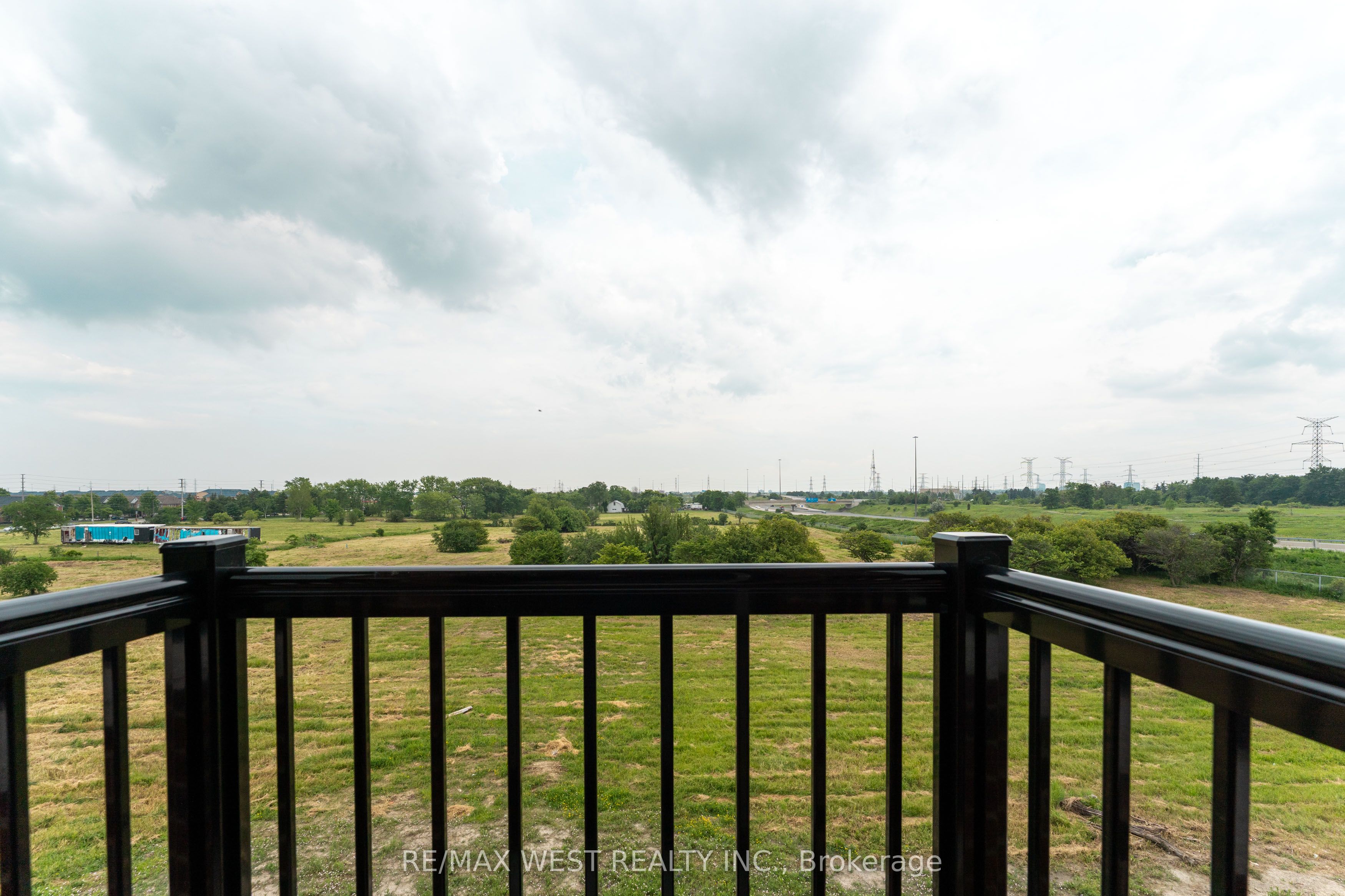 4124 Raybria Way Property Photo 32