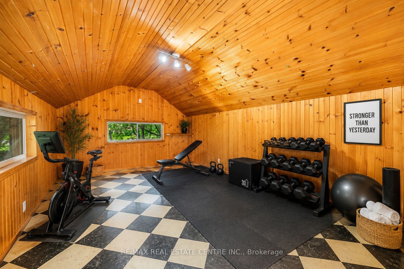 2 Cedar Drive Property Photo 15