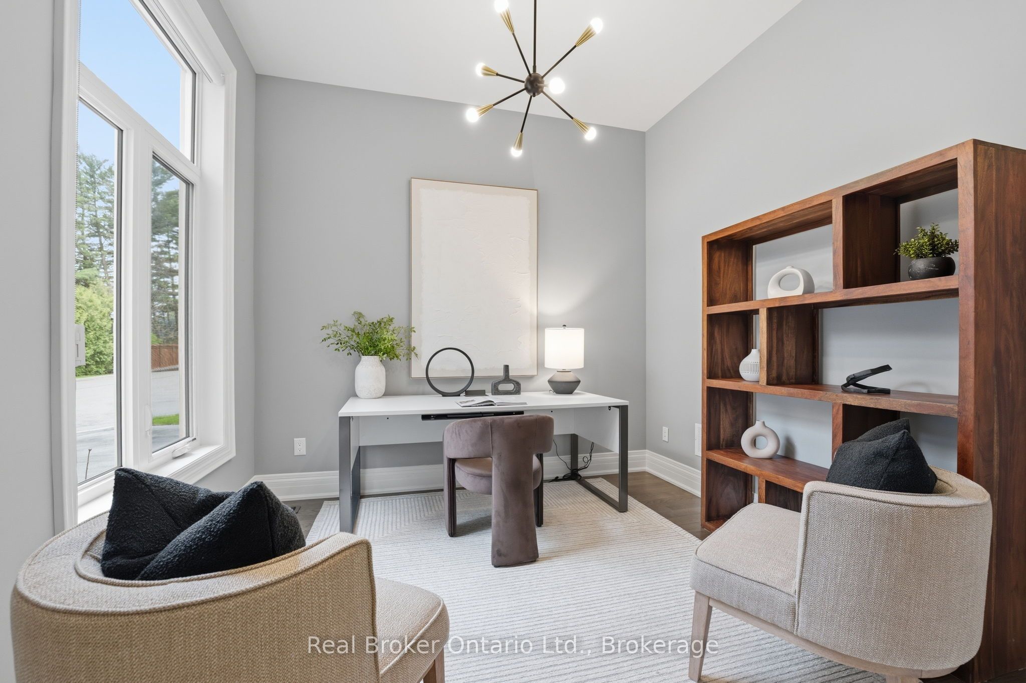 2541 Kate Common Property Photo 4