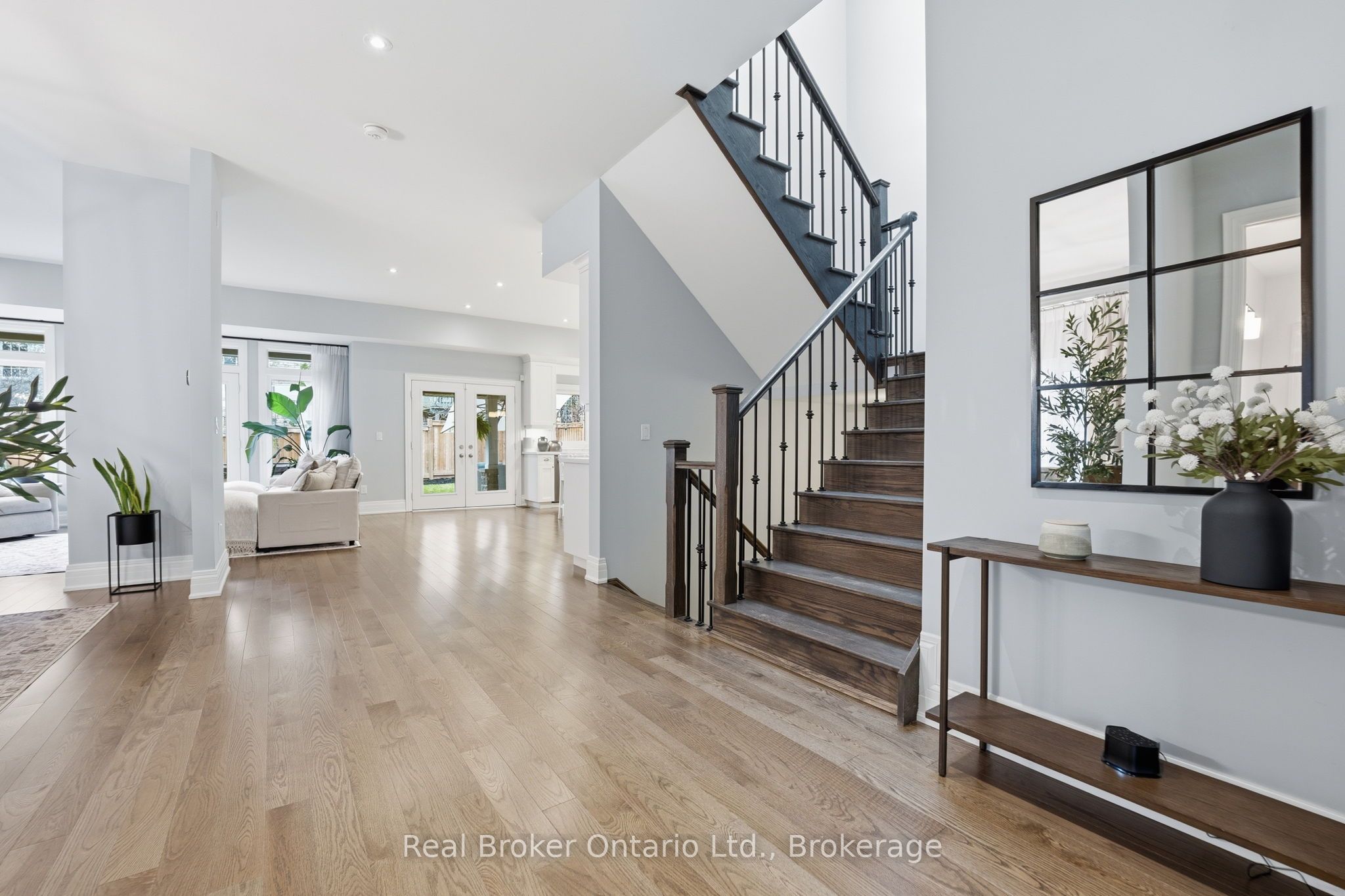 2541 Kate Common Property Photo 5