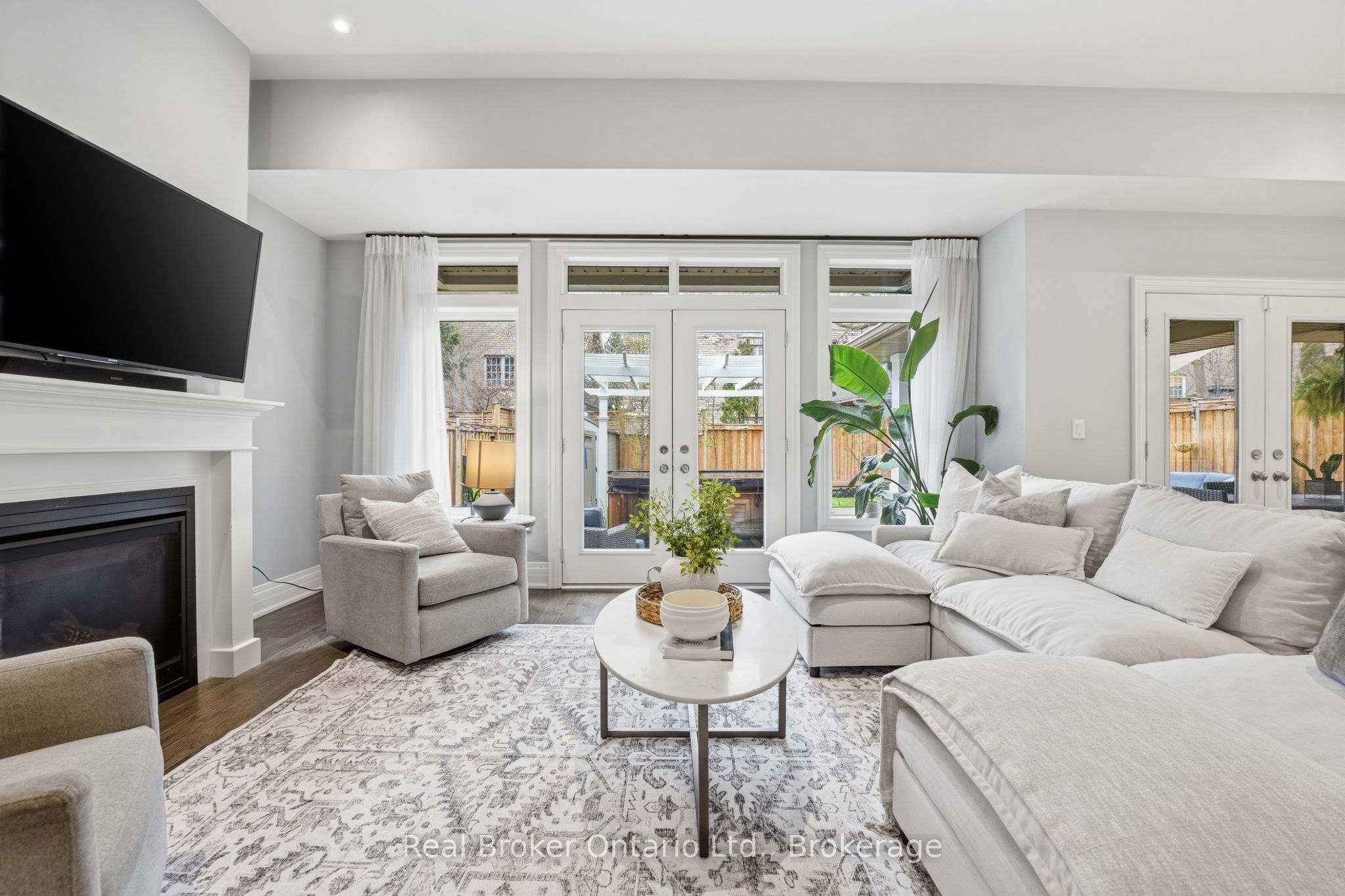 2541 Kate Common Property Photo 10