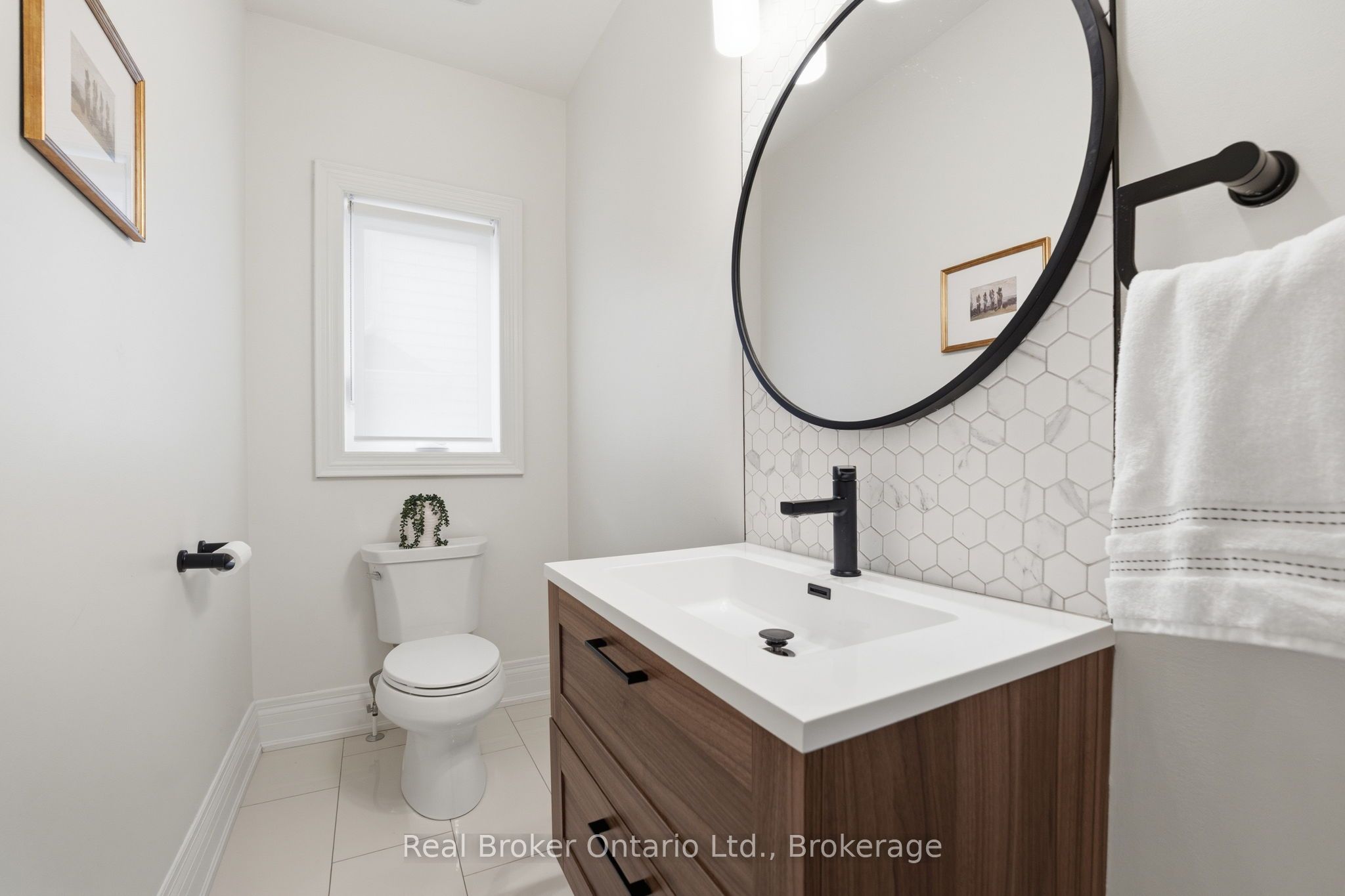 2541 Kate Common Property Photo 17