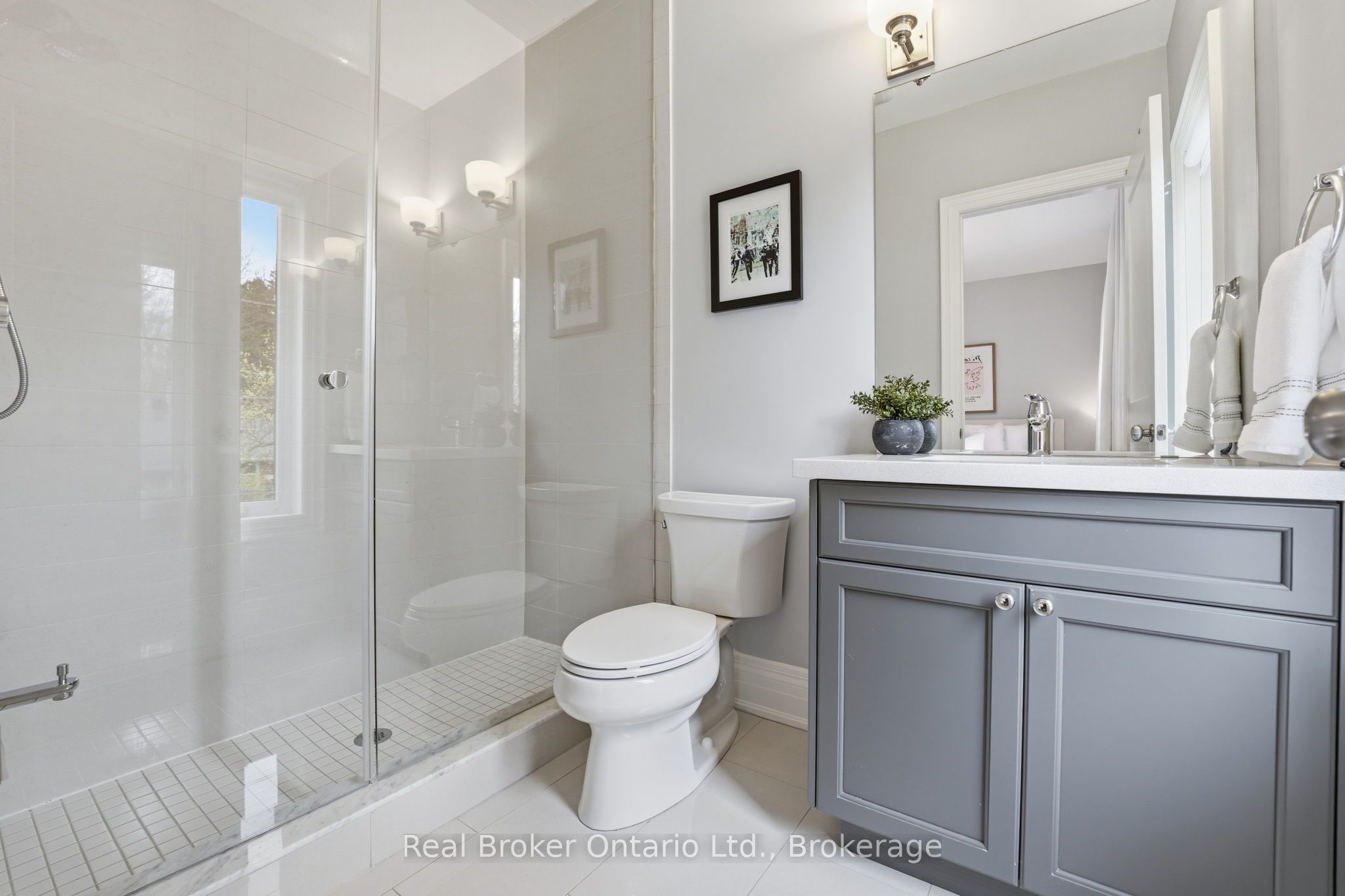 2541 Kate Common Property Photo 24