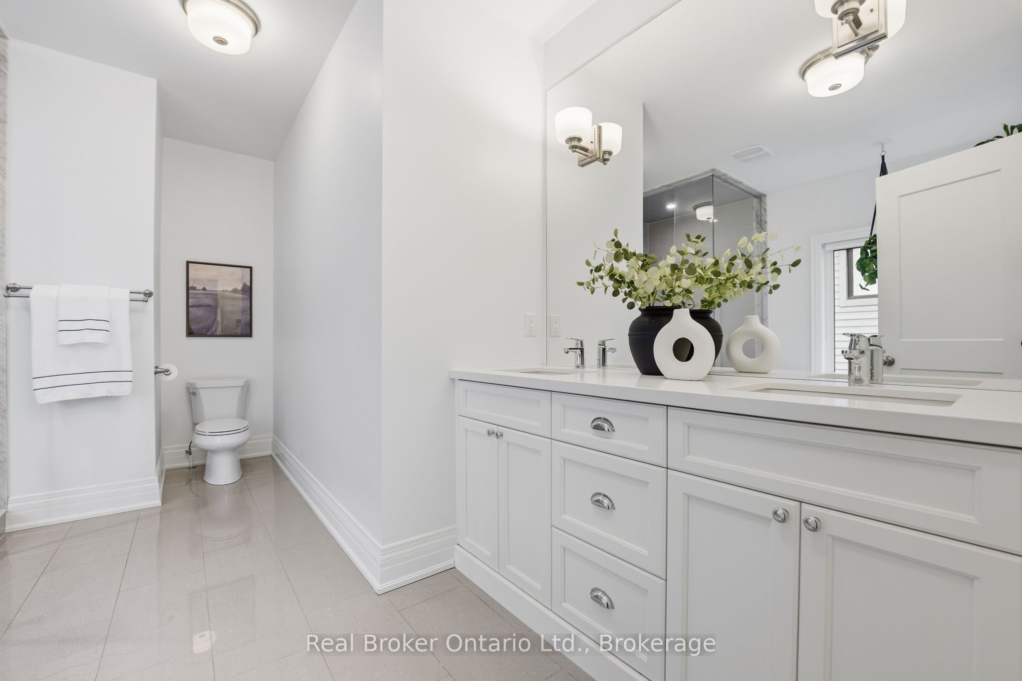 2541 Kate Common Property Photo 33
