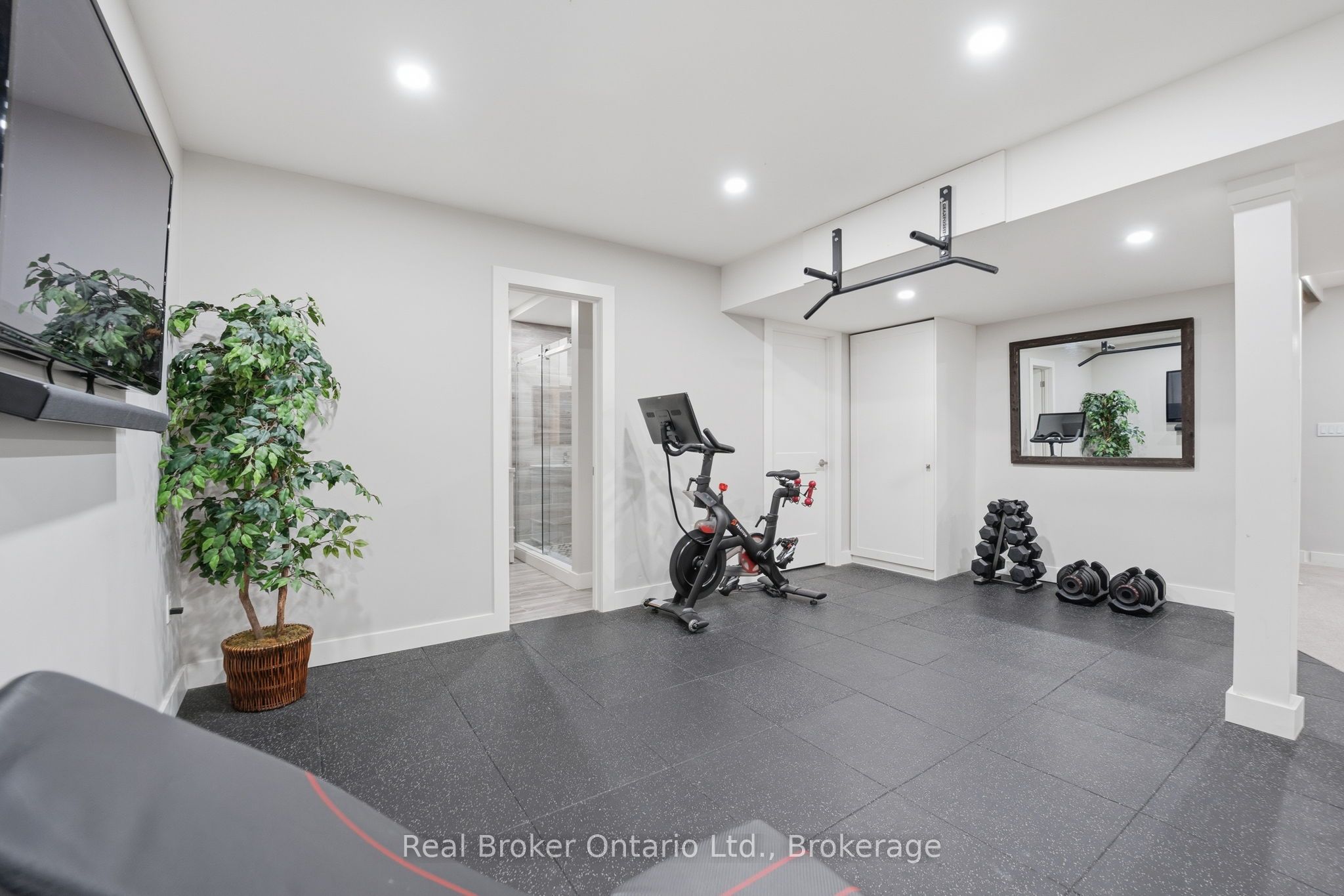 2541 Kate Common Property Photo 39