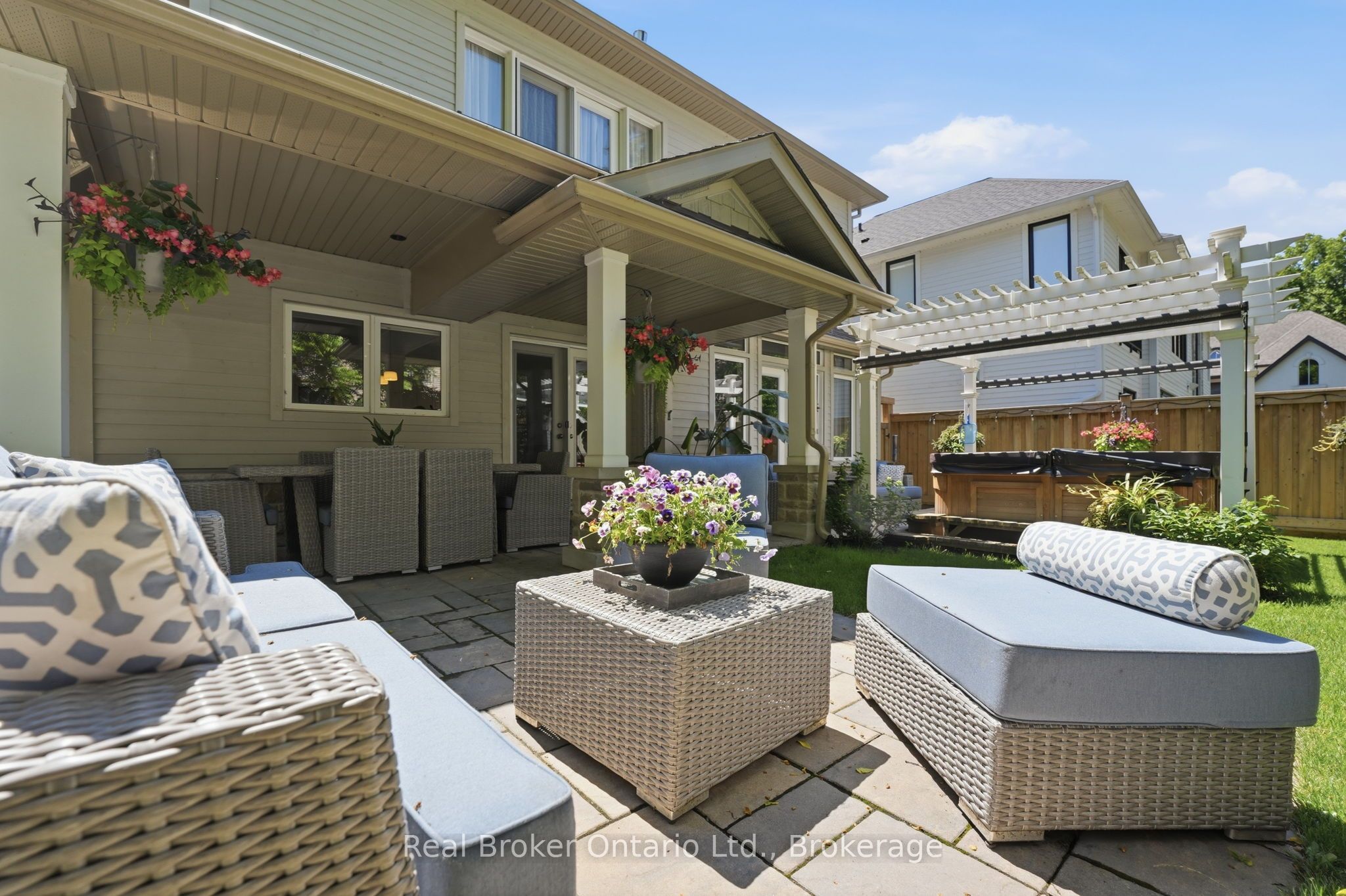 2541 Kate Common Property Photo 46