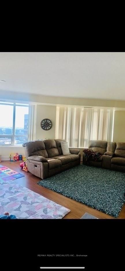 330 Burnhamthorpe Road W 3207 Property Photo 13