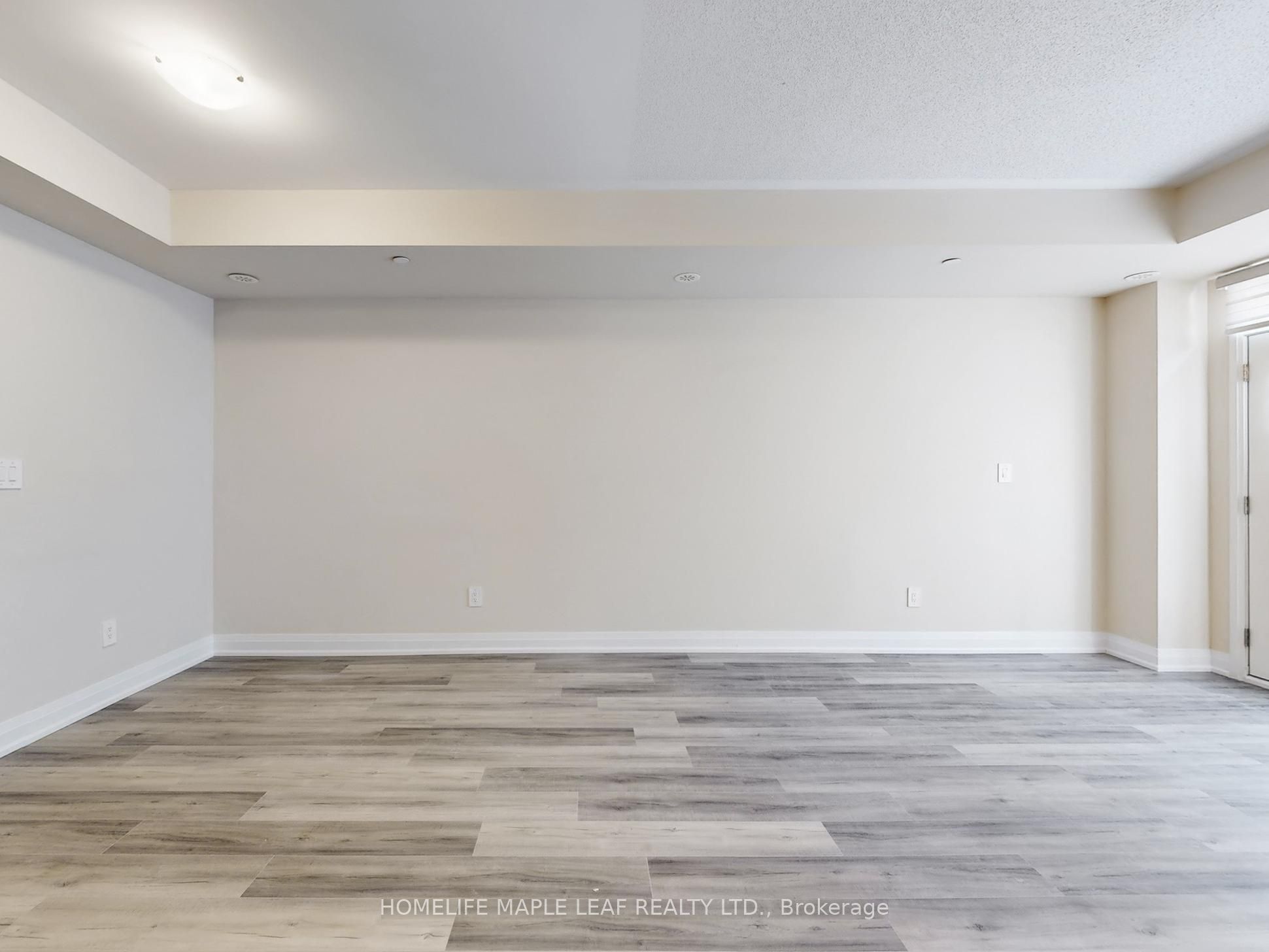 1569 Rose Way 124 Property Photo 11