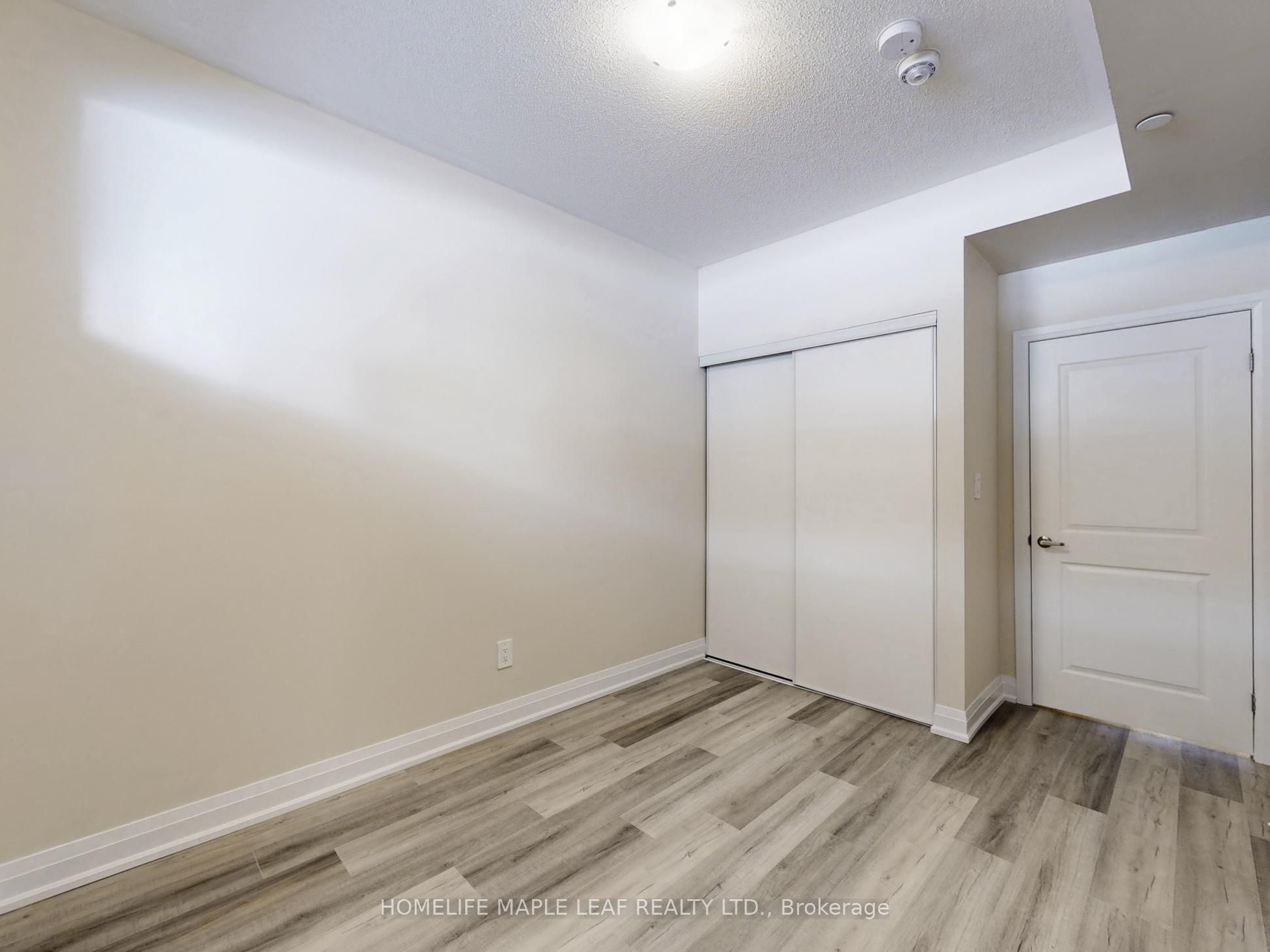 1569 Rose Way 124 Property Photo 25